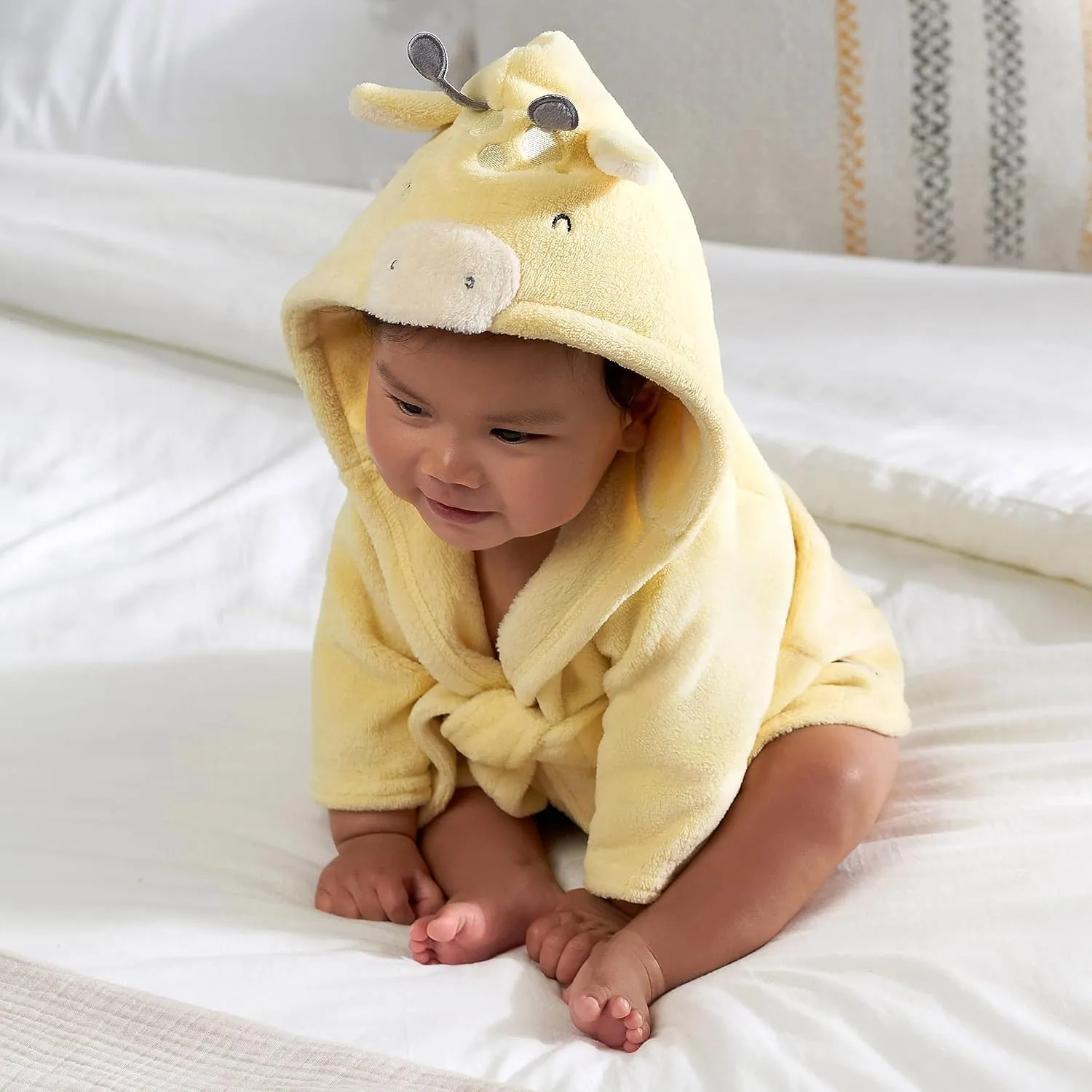Gerber Unisex Baby Plushy Soft Hooded Animal Character Bathrobe