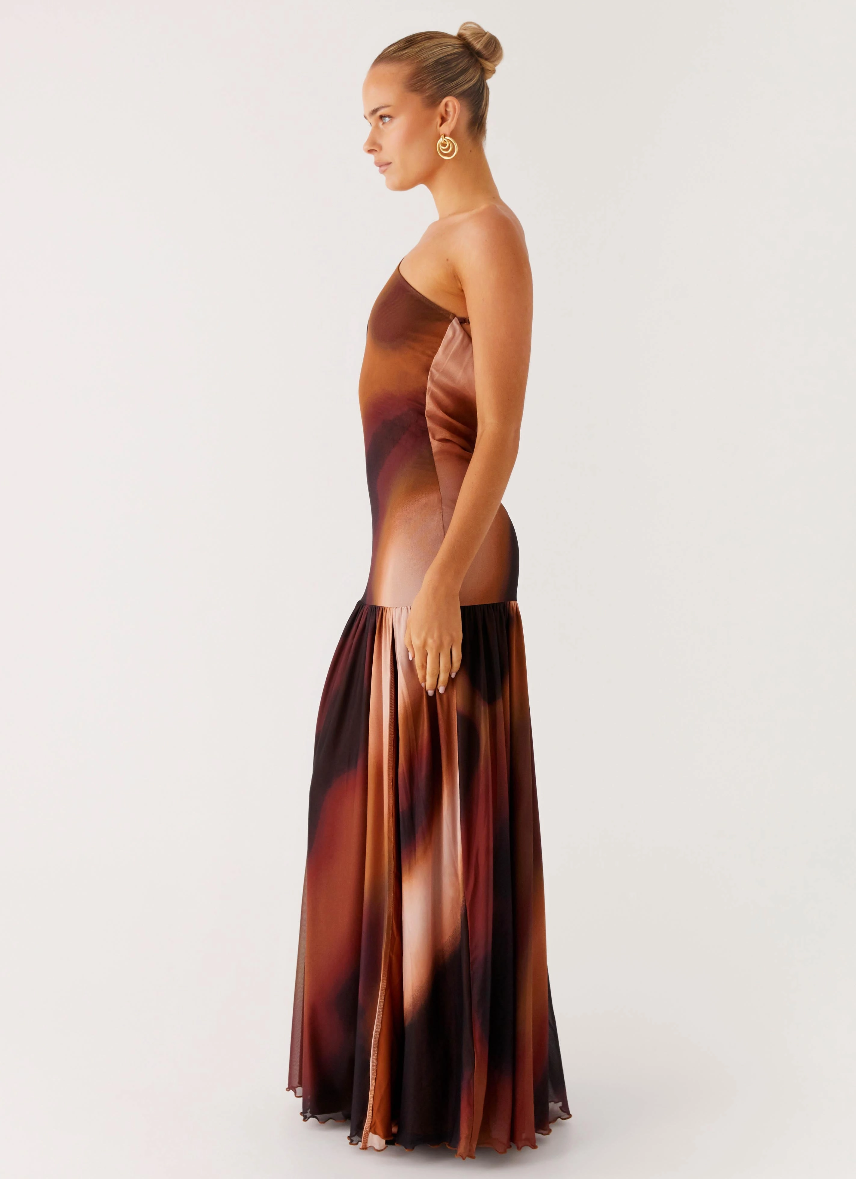 Carlina Maxi Dress - Black Gradient Chill Edge
