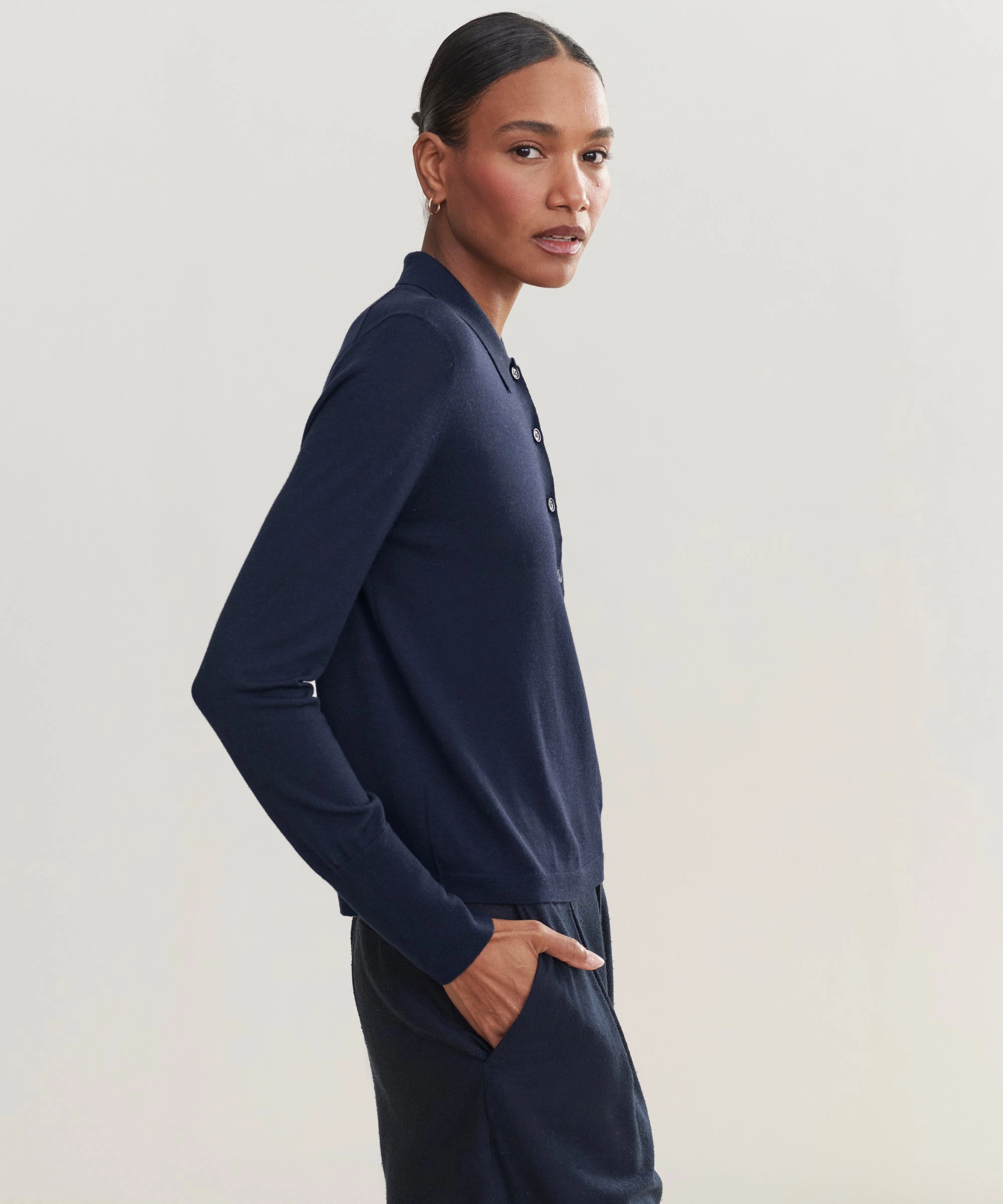 Grayson Pullover Temperature Regulating Textile Antibacterial Fabric