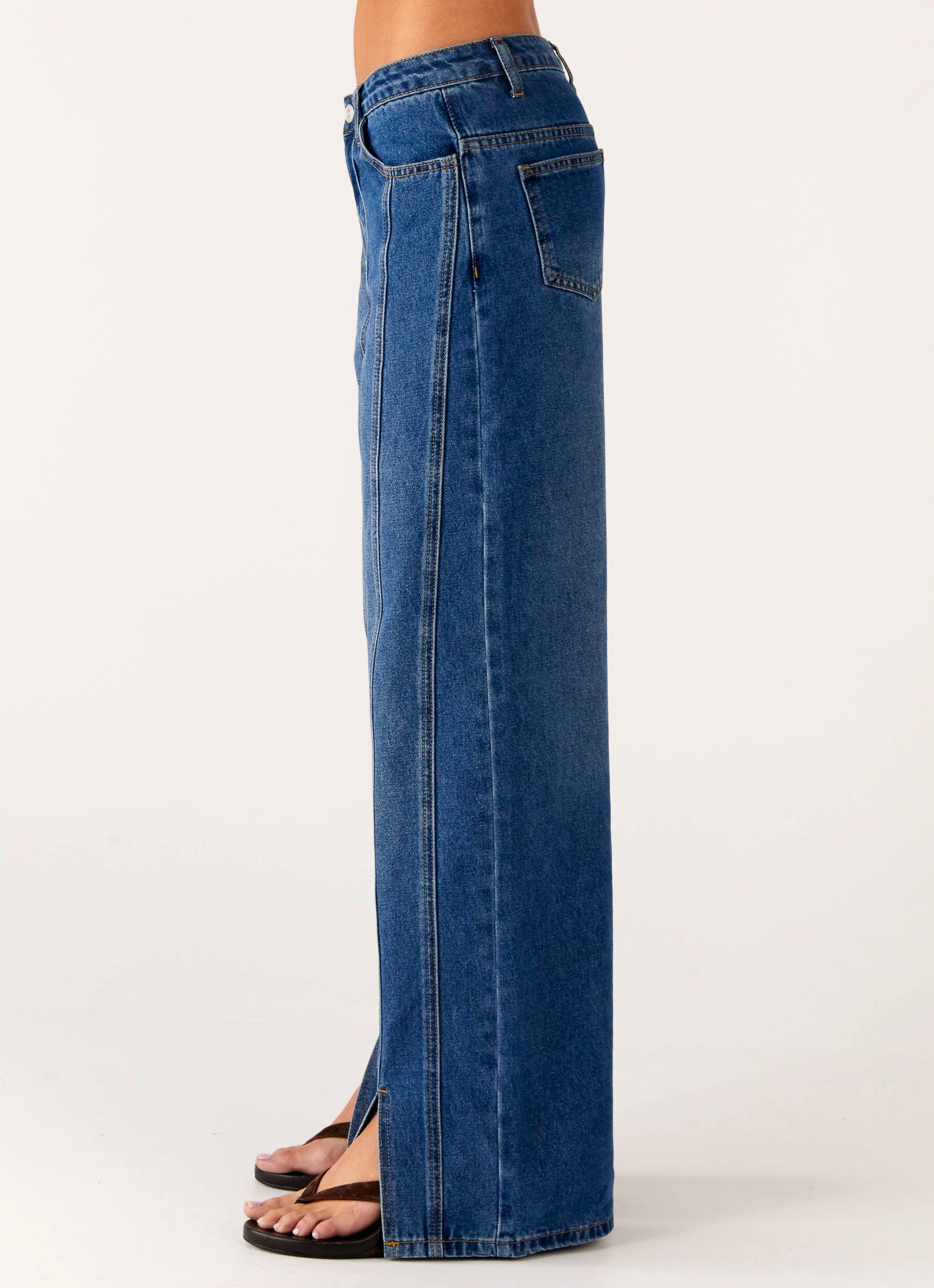 Grayson Straight Leg Jeans - Denim Blue Soft Performance
