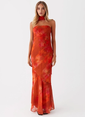 Under The Pagoda Maxi Dress - Amber Fashionable Fit Garden Scene