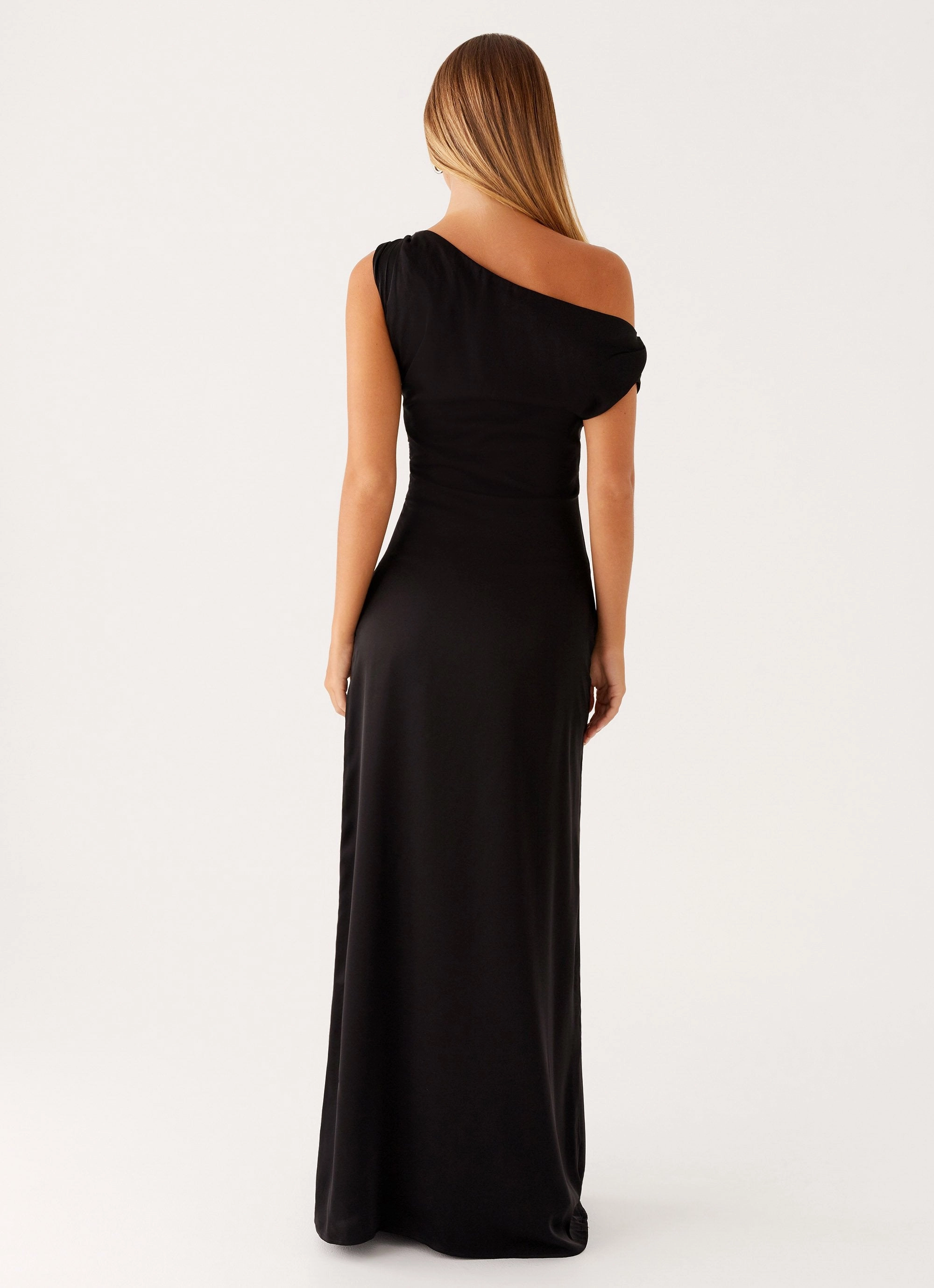 Relaxed Comfort Look Heart Of Glass Satin Maxi Dress - Black