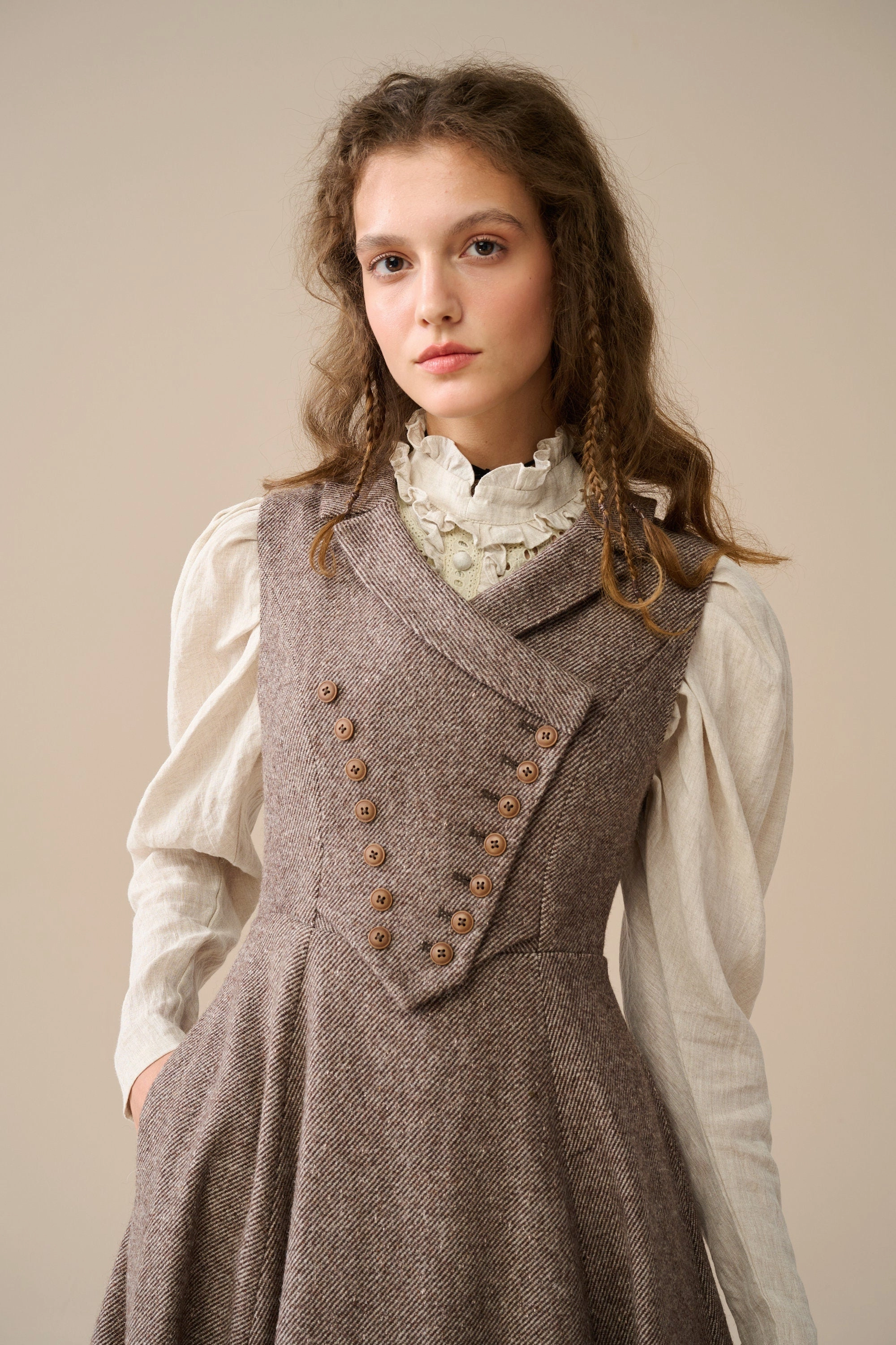 Erasable Logo Patch Helen 17| Vintage wool dress