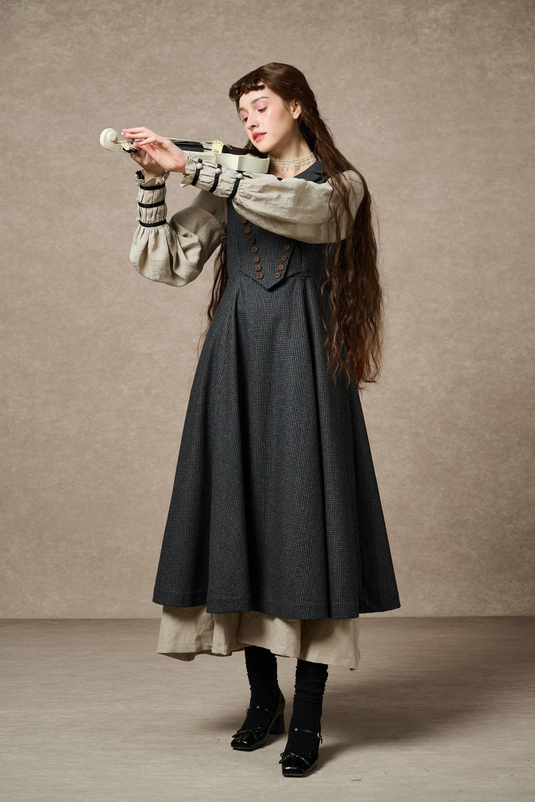 Basic Stretch Heat Dissipating Helen 17| Vintage wool dress