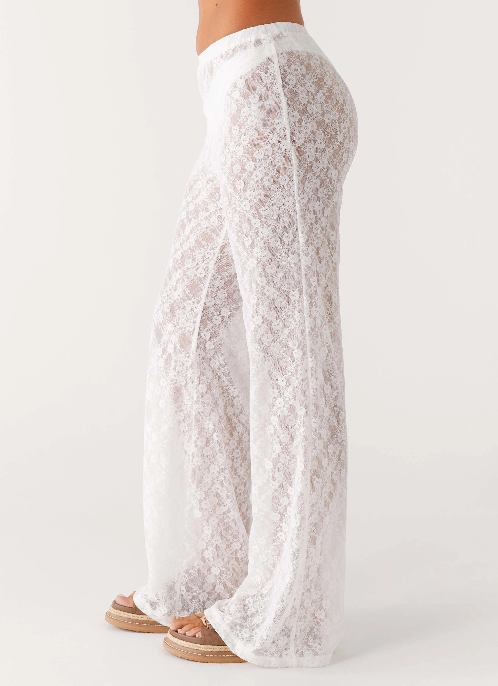 Matcha Lace Pants - White Street Active Comfortable Look