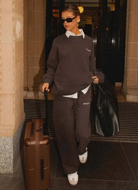 Signature Sweatpants - Charcoal Chilly Layering Flowy legs