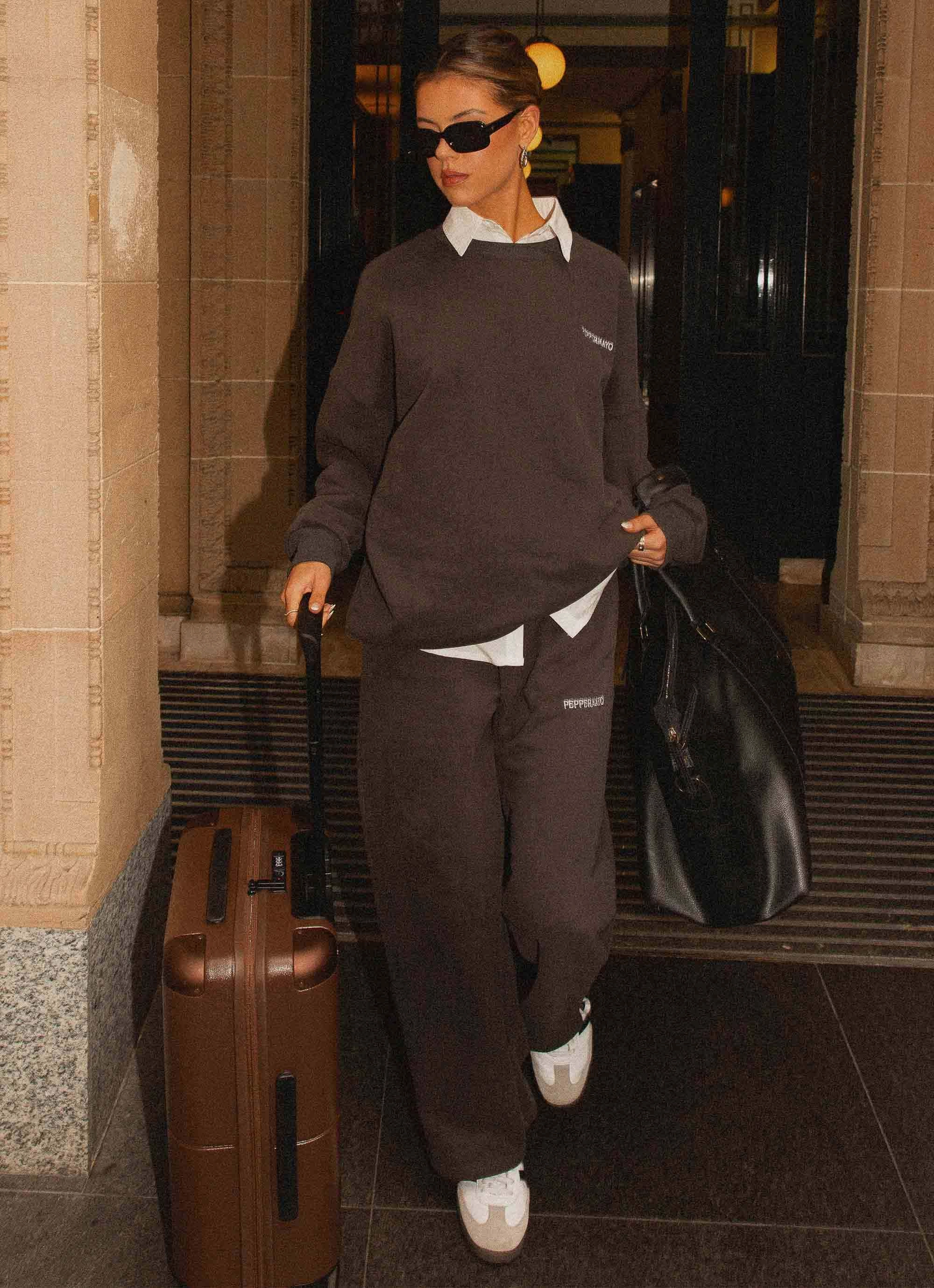 Signature Sweatpants - Charcoal Chilly Layering Flowy legs