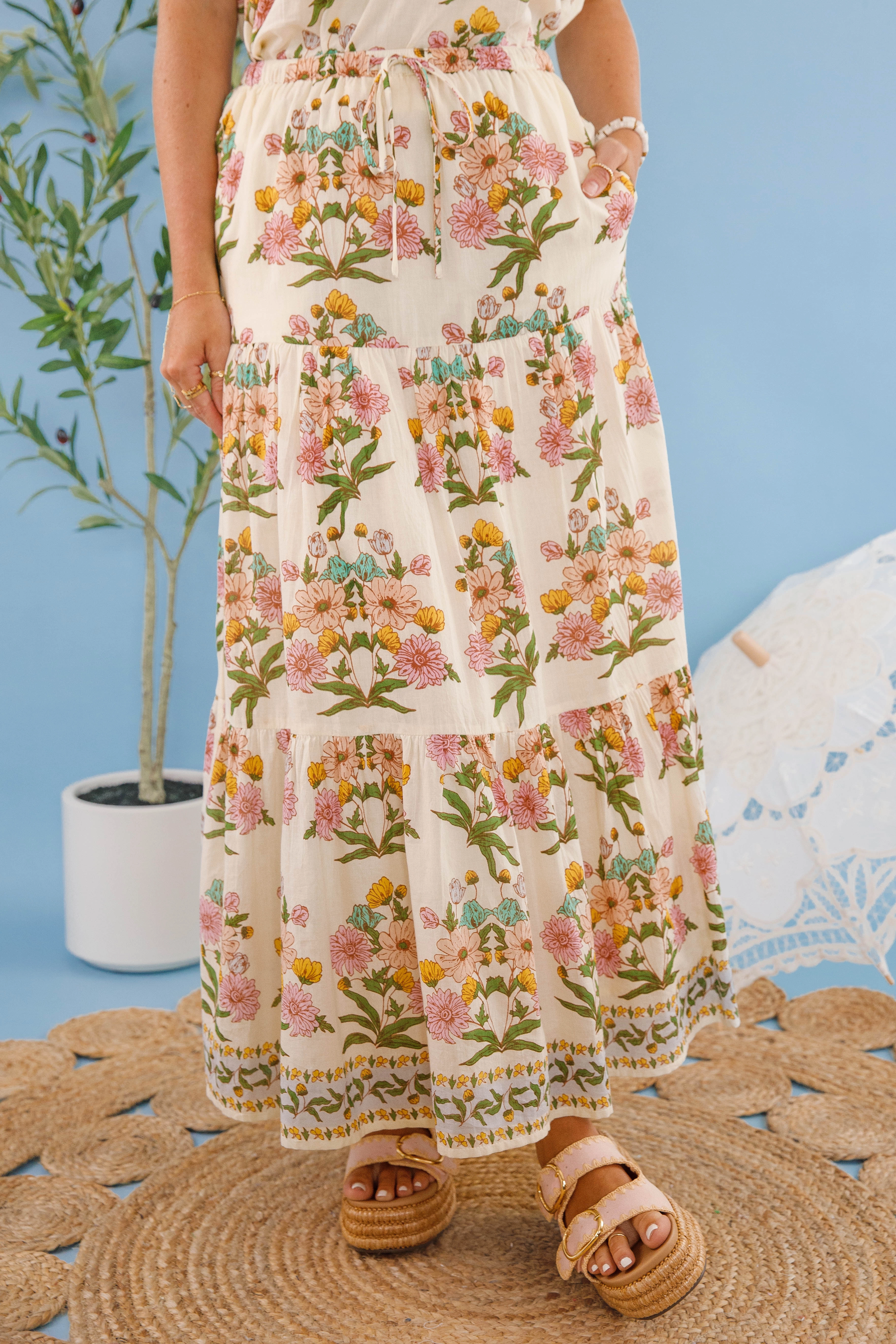 Practical Look Hollycrest Midi Skirt