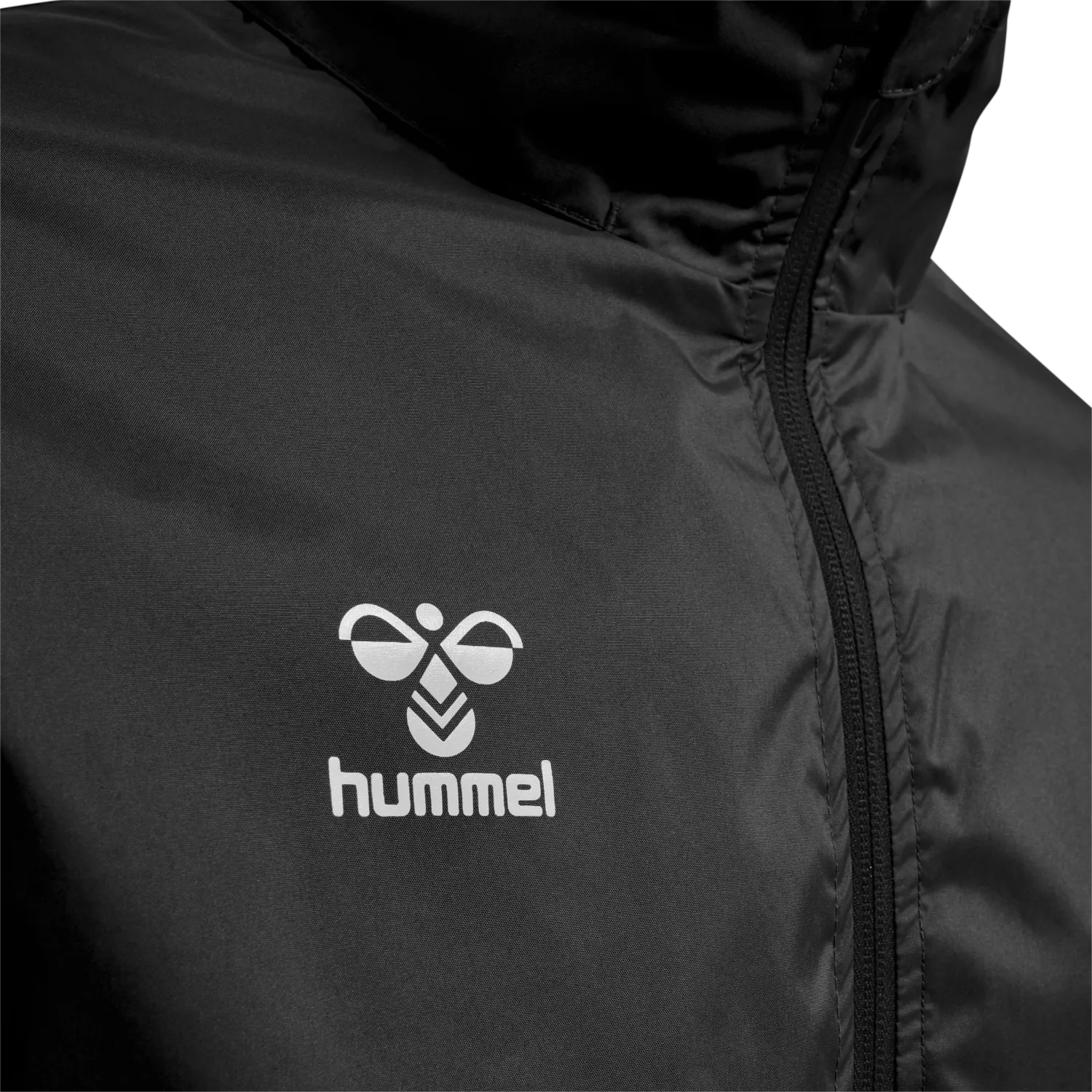 hummel Core XK Spray Jacket