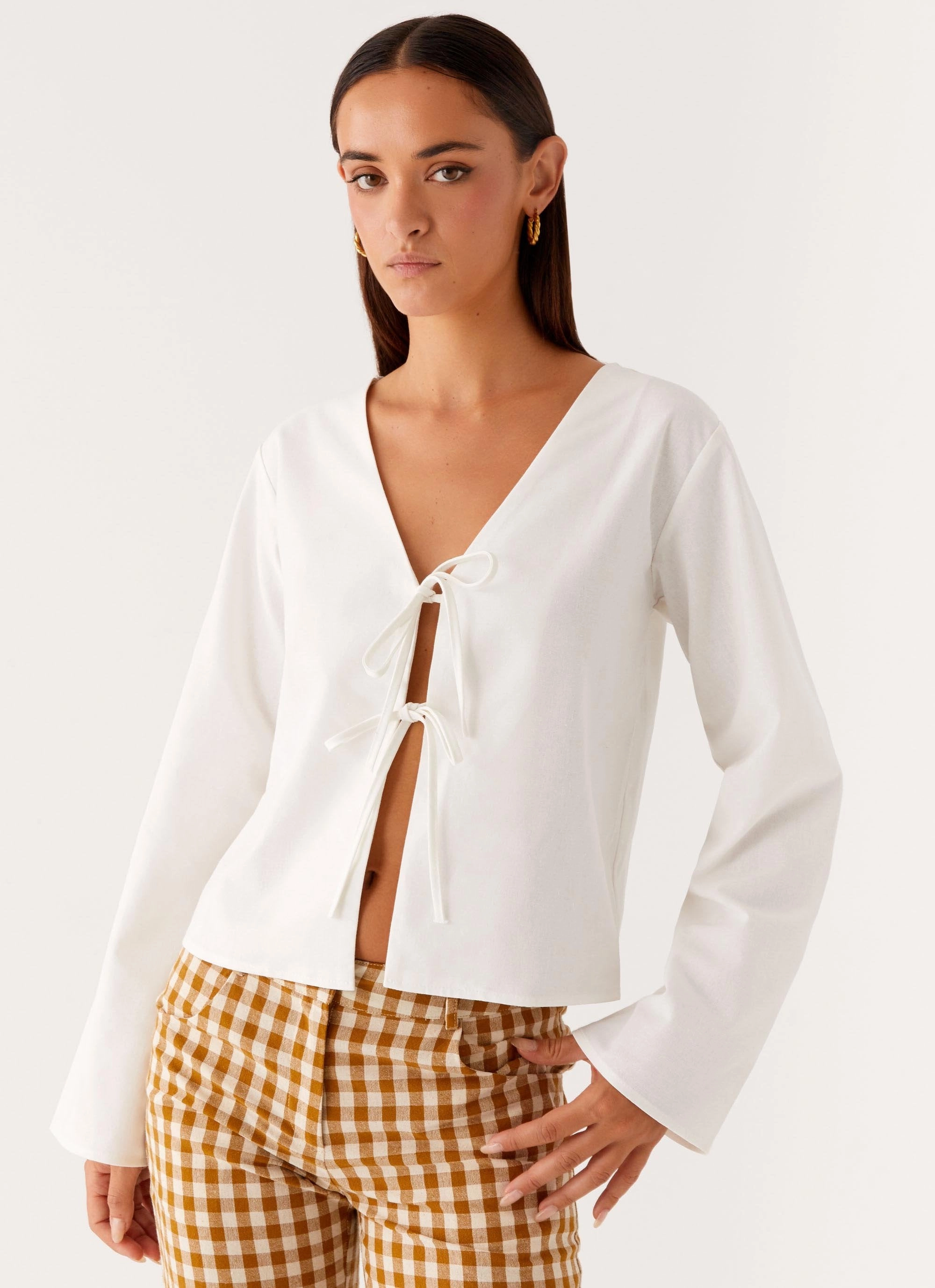 PaddedInsulation MoistureManagementSystem Isabelle Tie Front Top - White