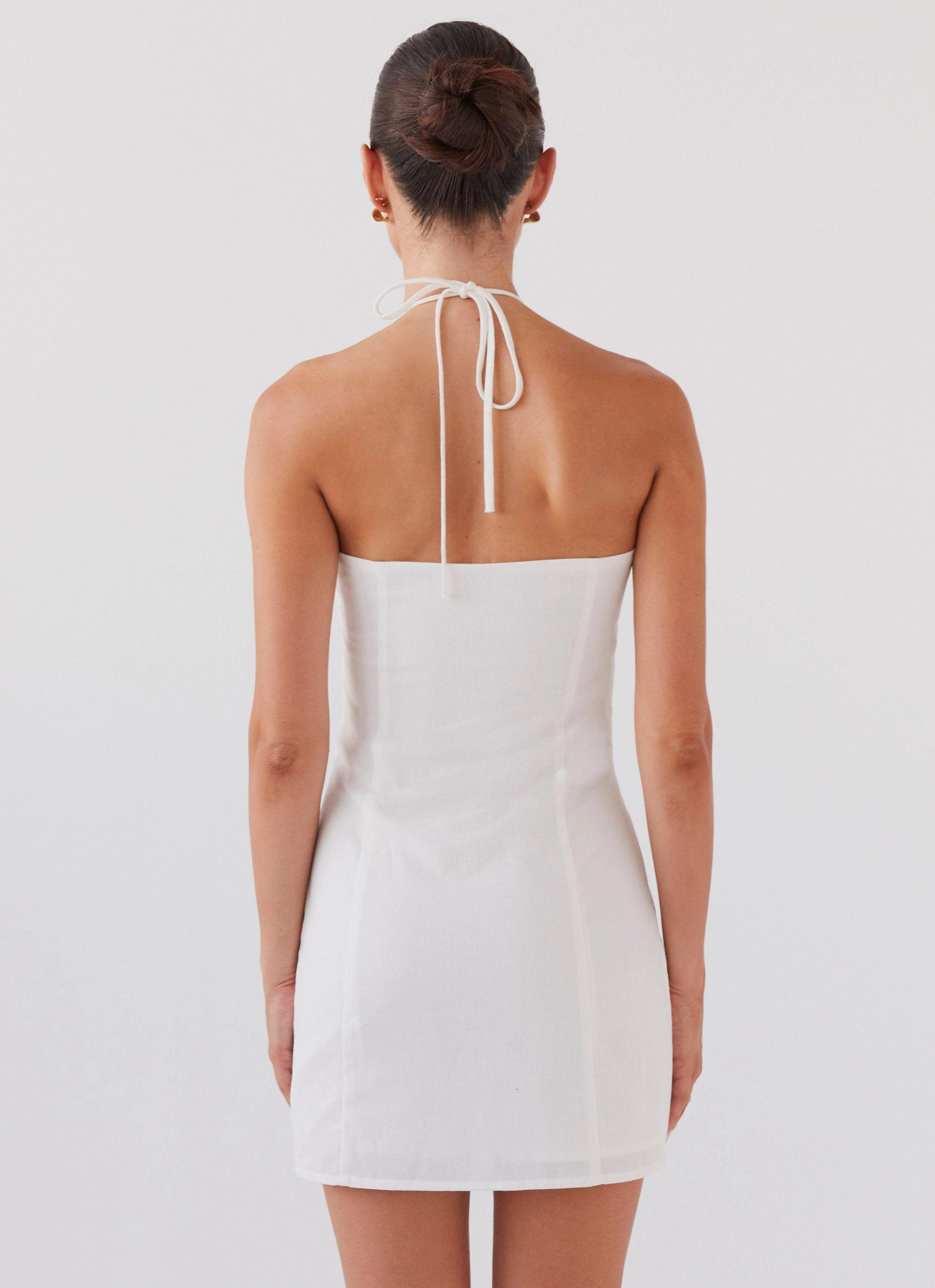 Versatile and Comfortable Island Echoes Linen Mini Dress - White