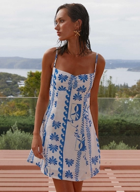 Slim Silhouette Isra Linen Mini Dress - Floral Wave