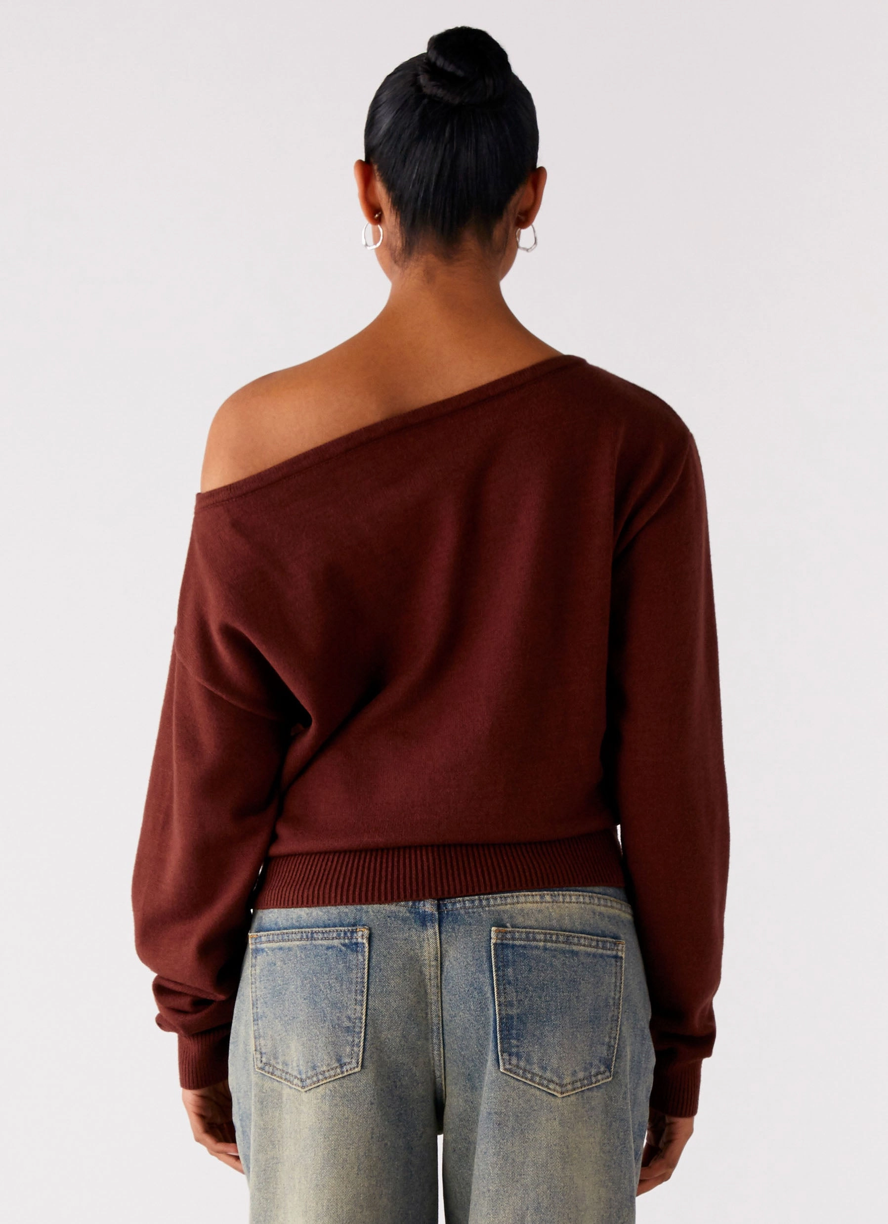 Jaelin Asymmetric Top - Chocolate FoamReinforcedCollar Ribbed Collar Design
