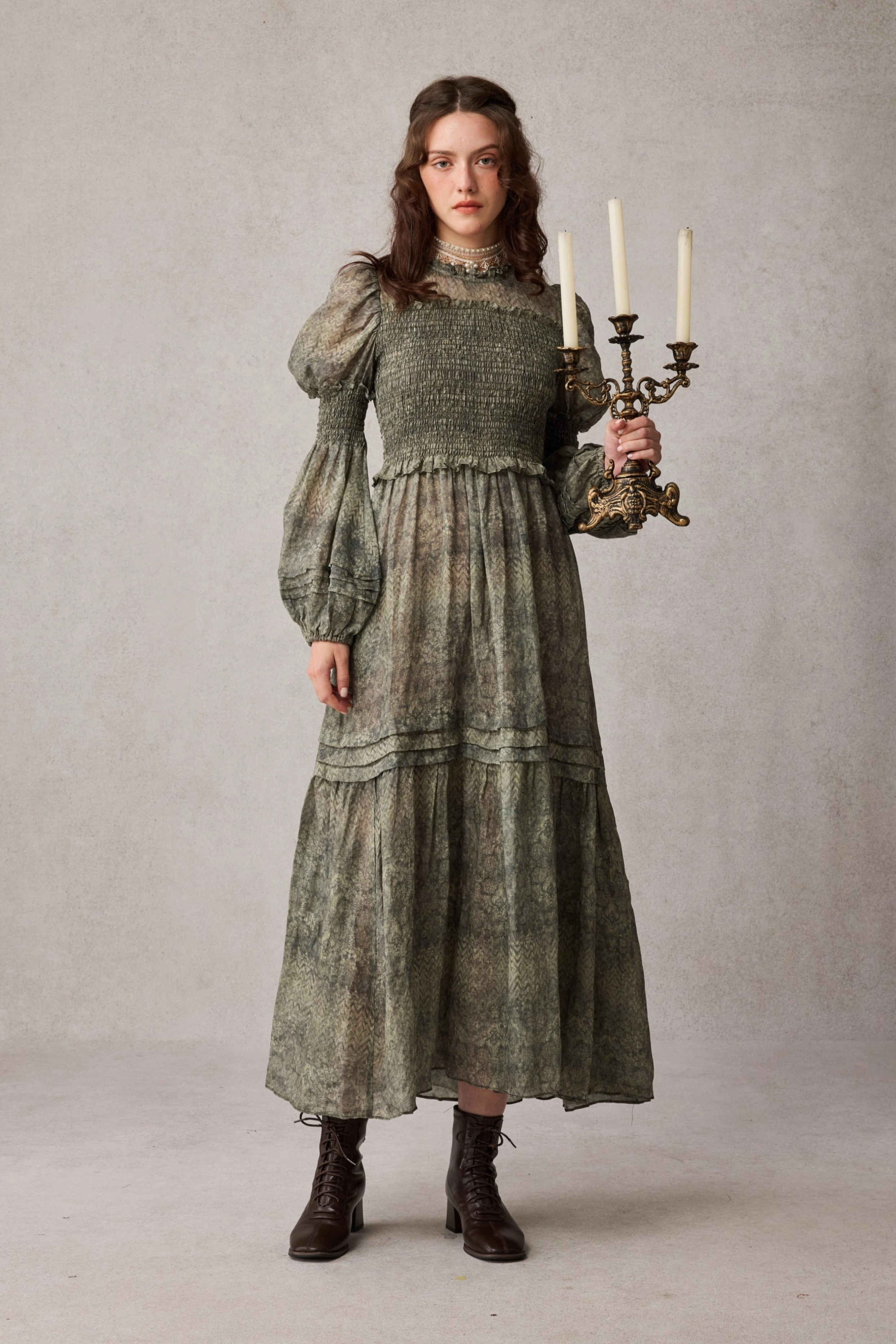 Water resistant coating Jane 33 |Edward Smocking Linen Dress Chemise