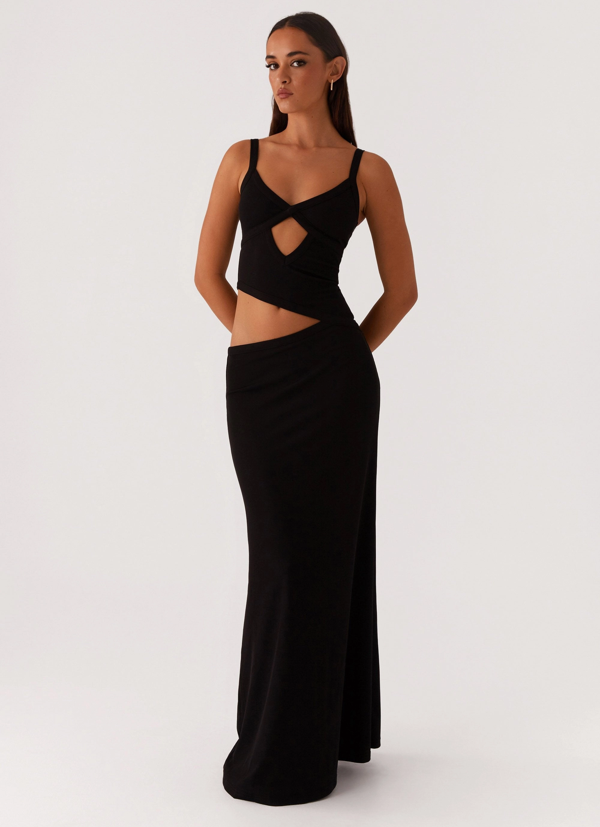 Jocelyn Maxi Dress - Black Sweetheart-Neck Dreamy Presence