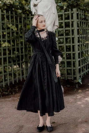 Josefina 19 | Dreamy Pleated Linen Dress Gown Functional Layers Non Irritating Seams