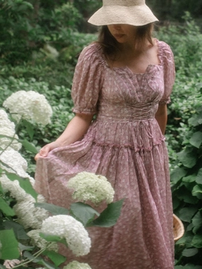 Julia 35 | Floral linen dress Light Reflective Details