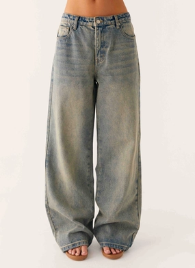 SecureClosures Ripstop Texture Keanna Low Rise Denim Jeans - Dirty Wash