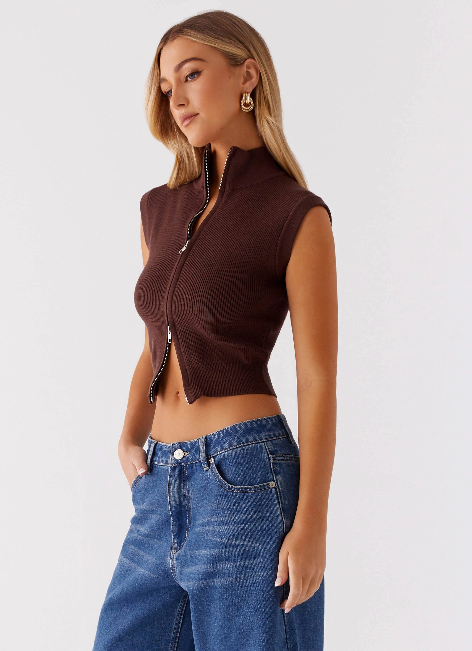 Tear Resistant Fiber Blend ZeroWasteProduction Keegan Knit Vest - Chocolate