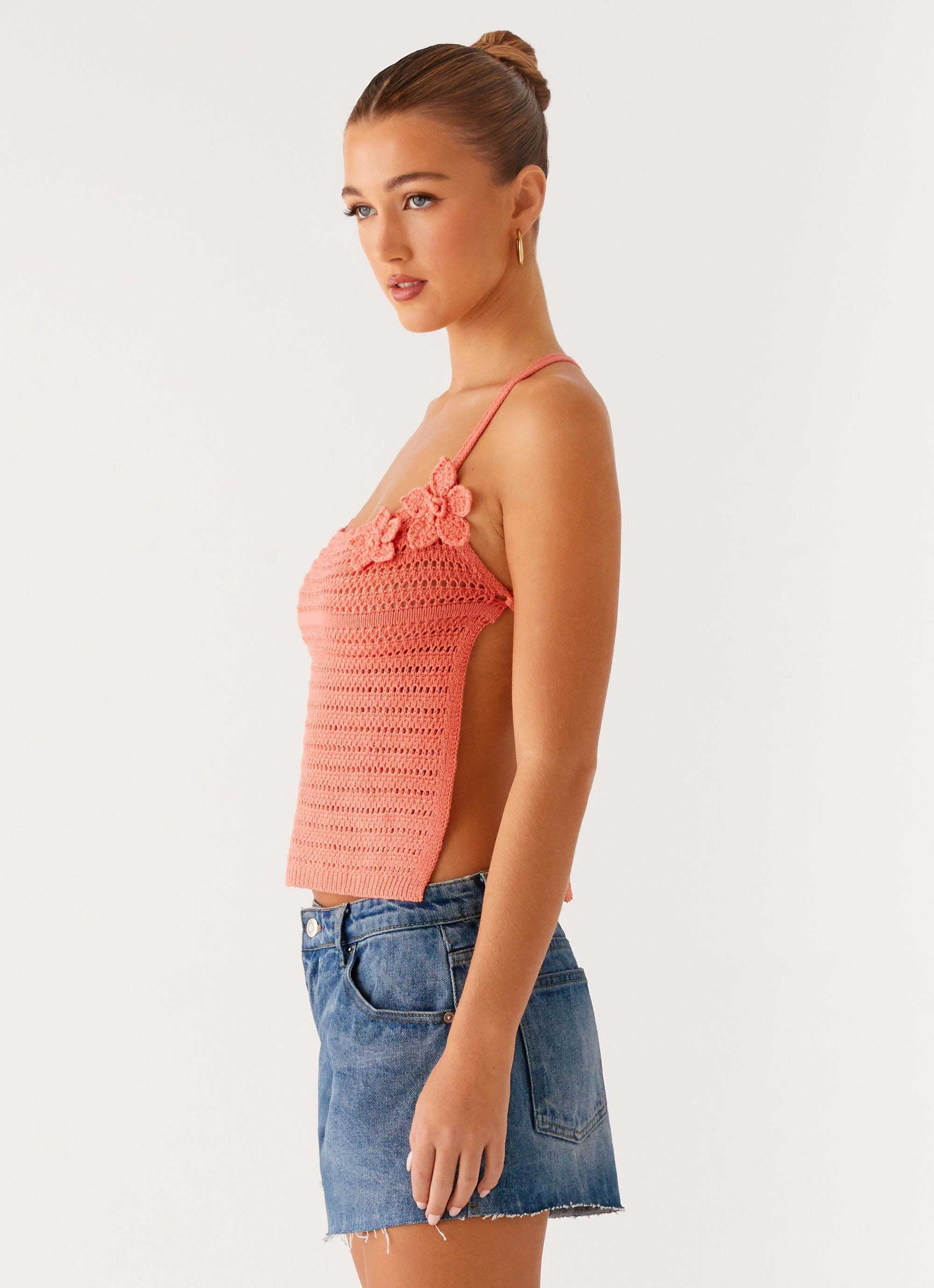 Simple Pullover Ergonomic Fit Design Kia Cross Back Top - Coral