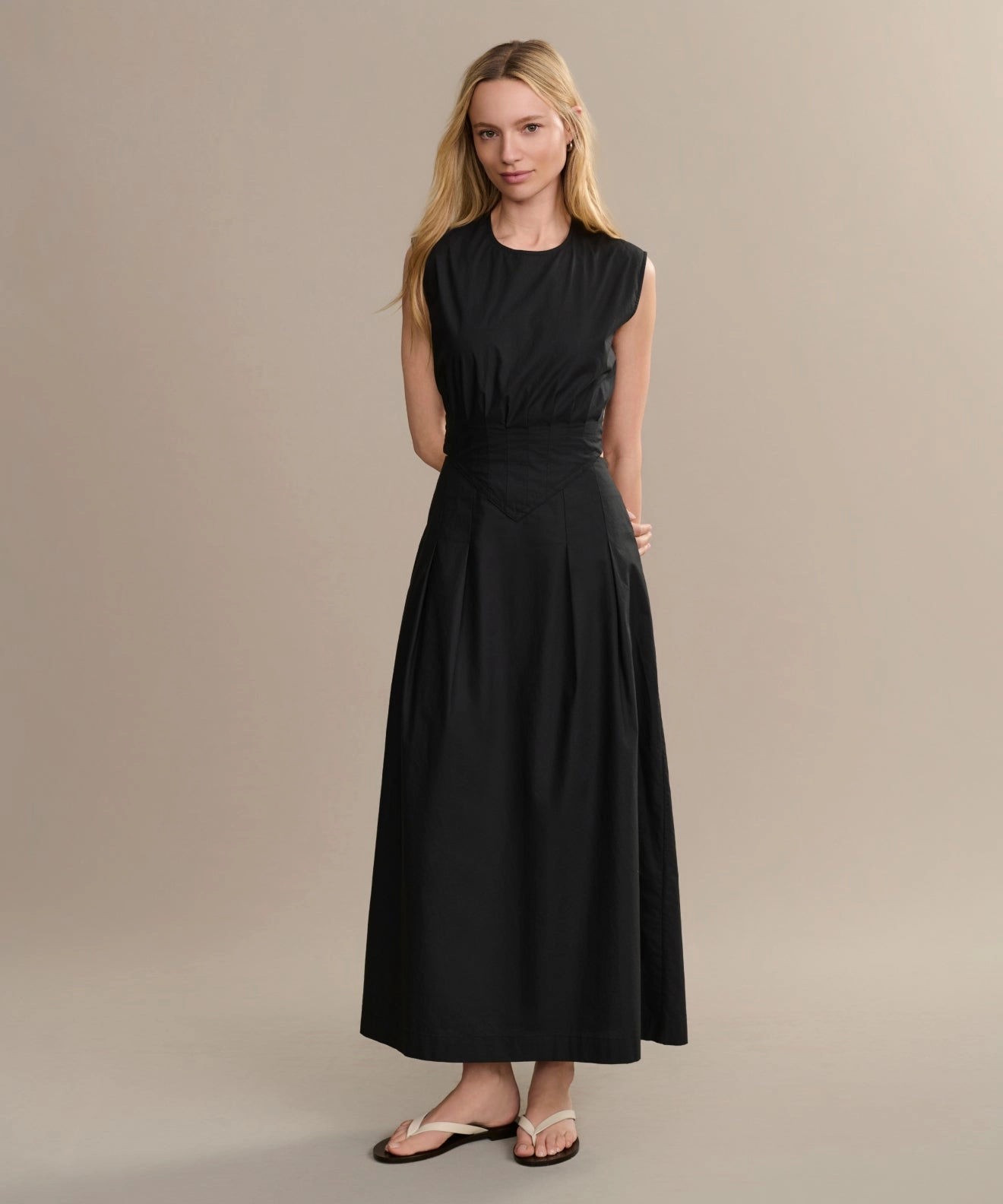 Kit Dress Sleek and Simple
