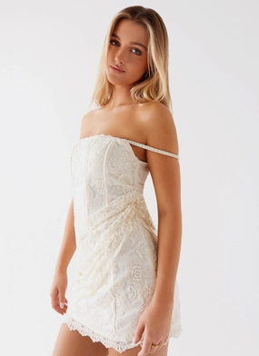 Gentle Stitch Charming Design Knockout Mini Dress - White