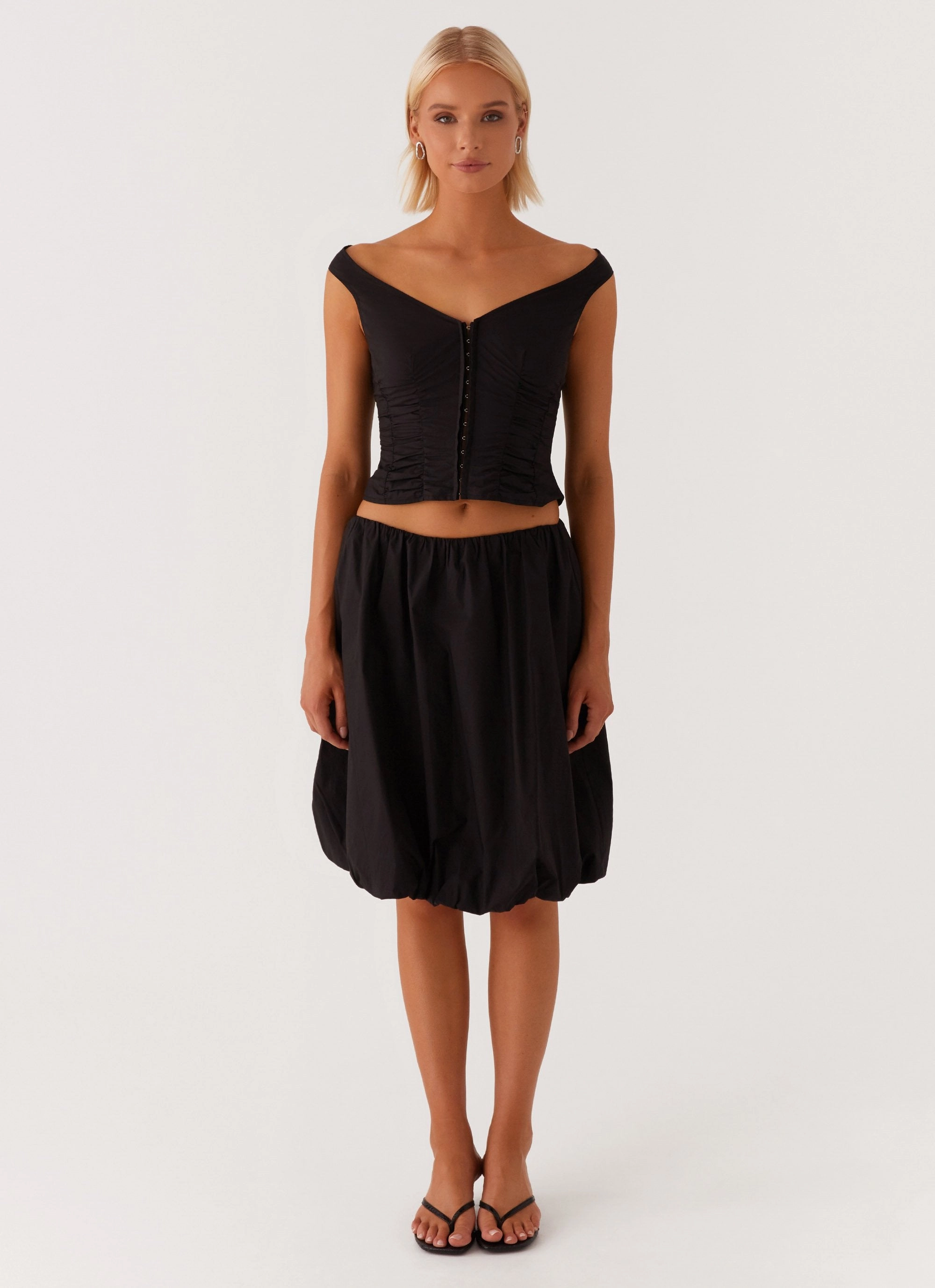Landslide Top - Black DoubleNeedle Stitching Comfortable Layer