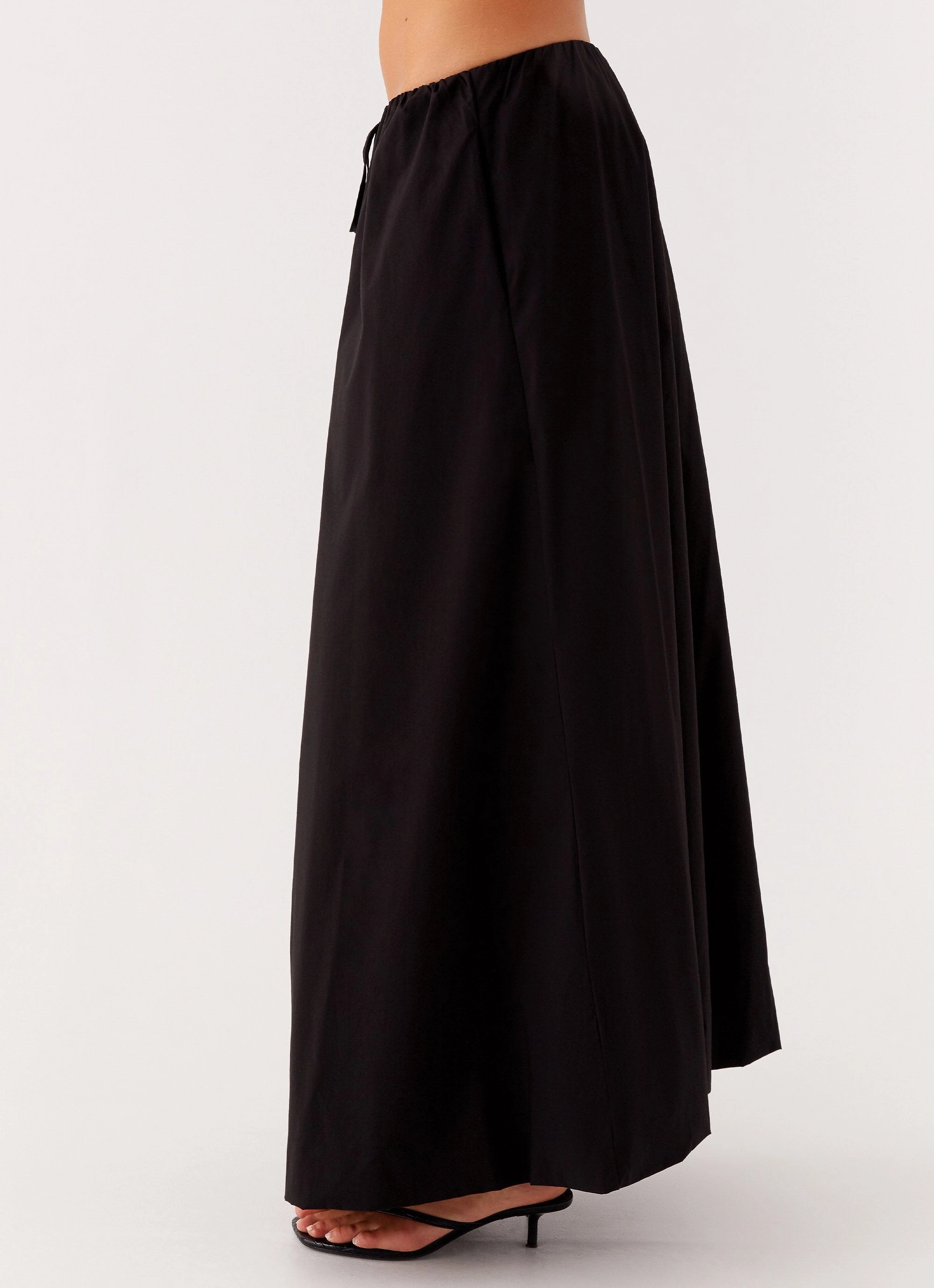 Comfy Active WrinkleResistantMaterial Cheryl Maxi Skirt - Black