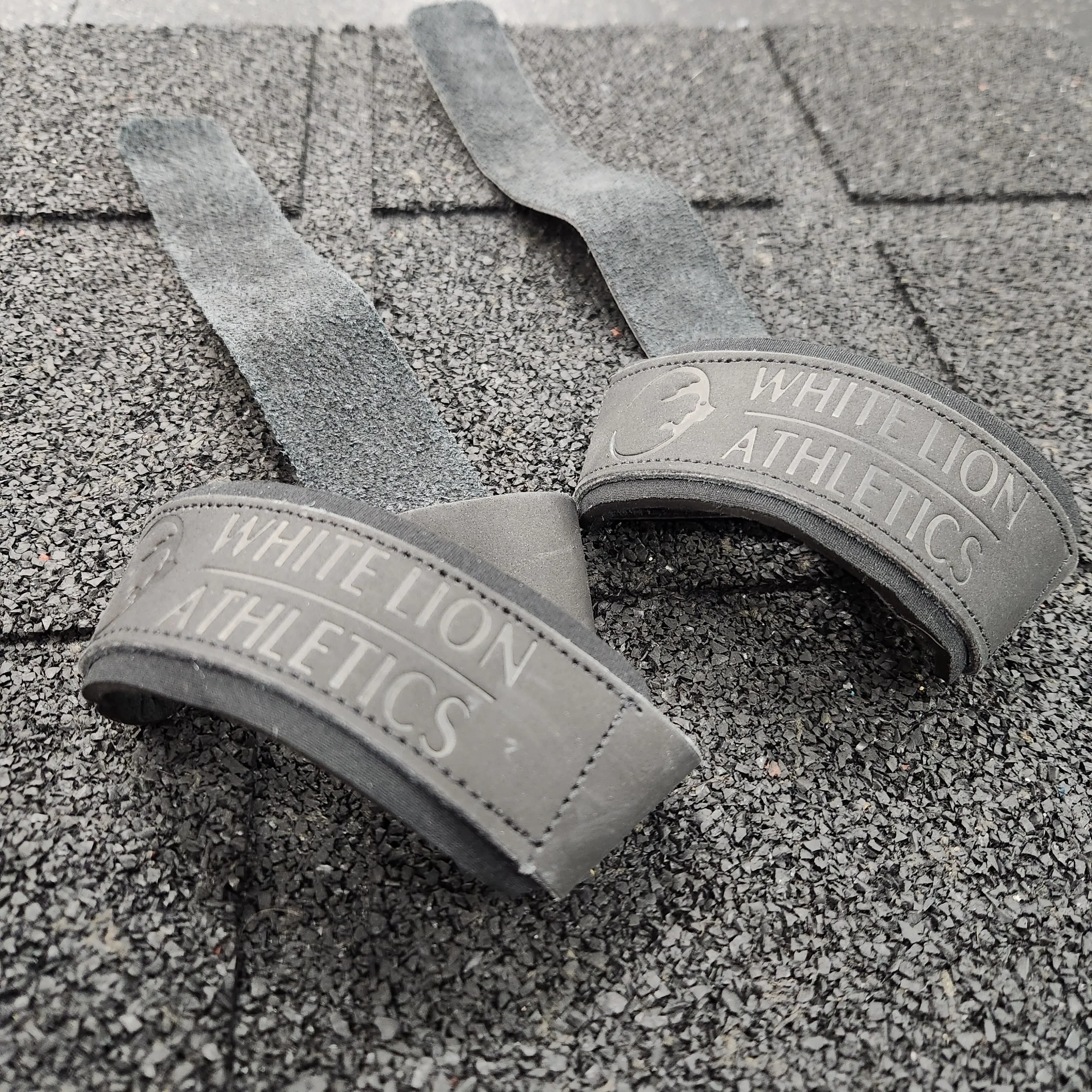 Leather Weightlifting Straps | Black Leather with Neoprene Wrist Padding