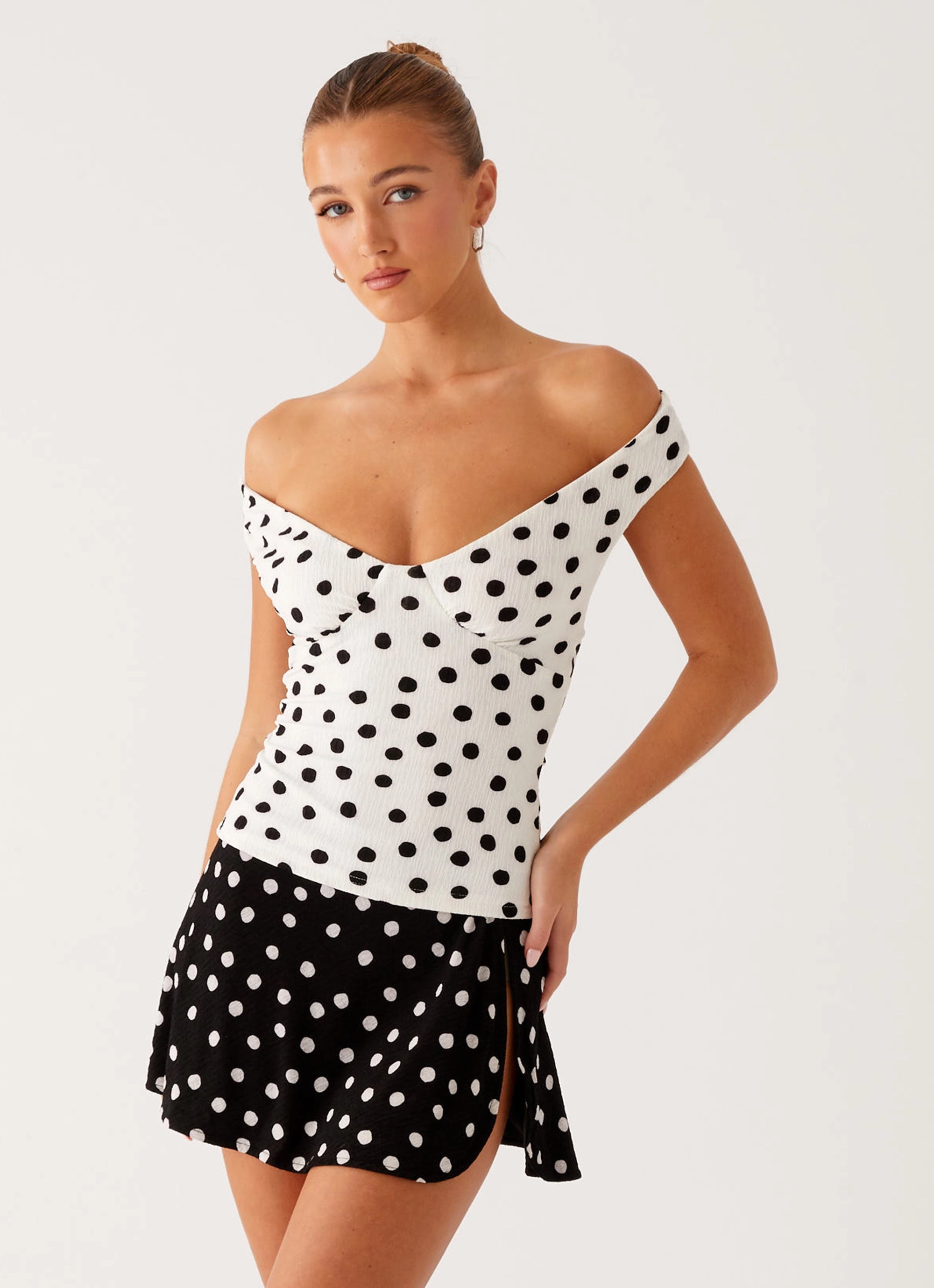Rylie Top - White Polka Dot Pocket Reinforcement Torsion Support Structure