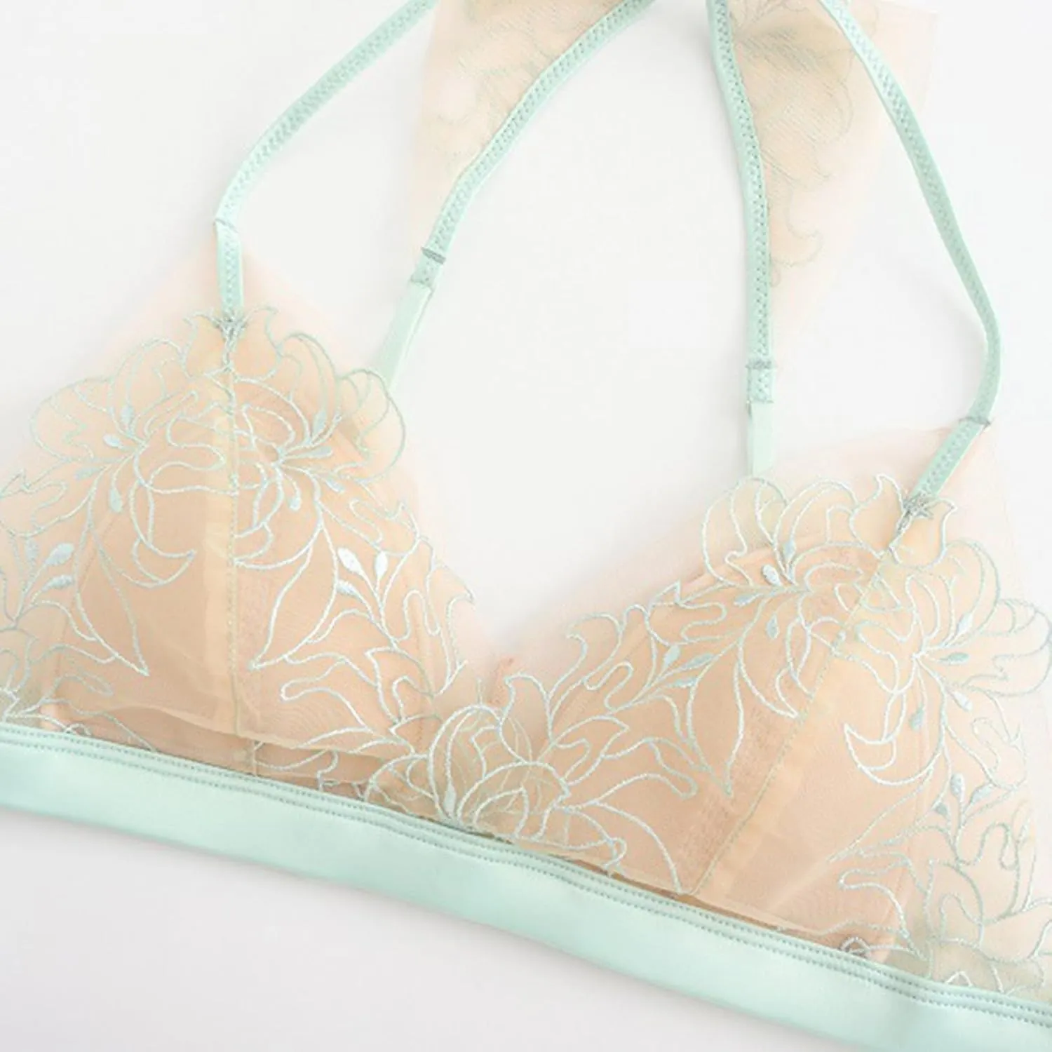 Lingerie Set Women's Sexy Bra and Panty Sets No Underwire Triangle Cup Embroidery Bralettes Underwear Set