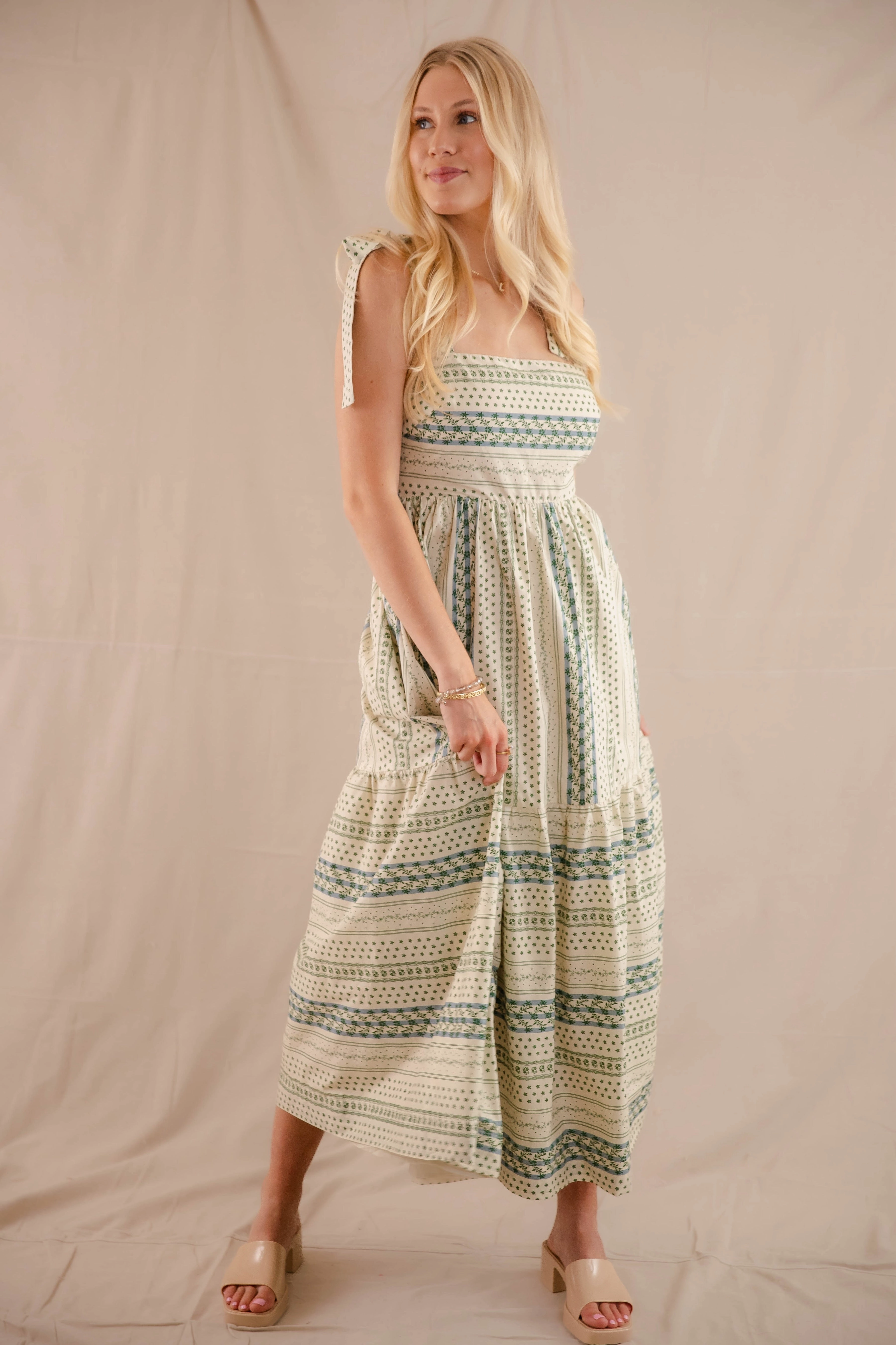 Smart Waistband Fit Fresh Glow Living Easy Maxi Dress