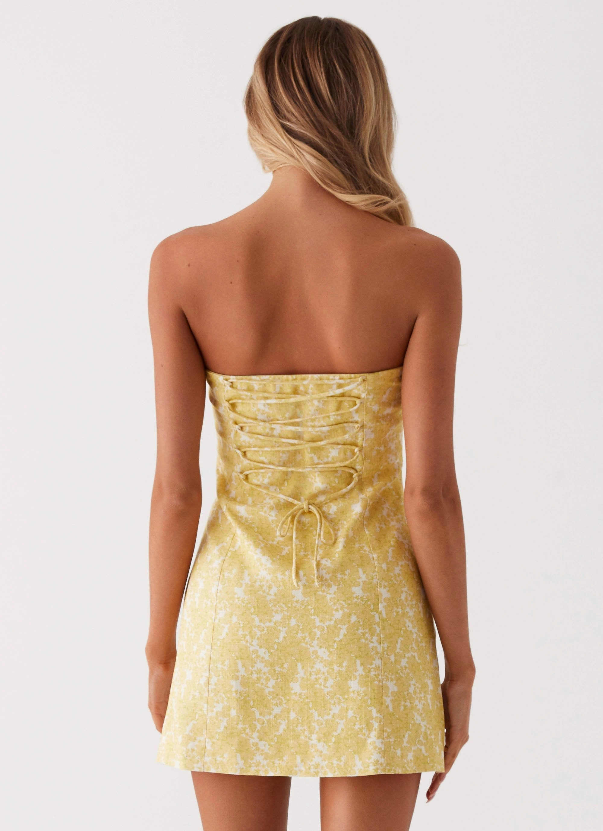 Statement Mood Vintage Vibe Livvy Strapless Mini Dress - Yellow Floral