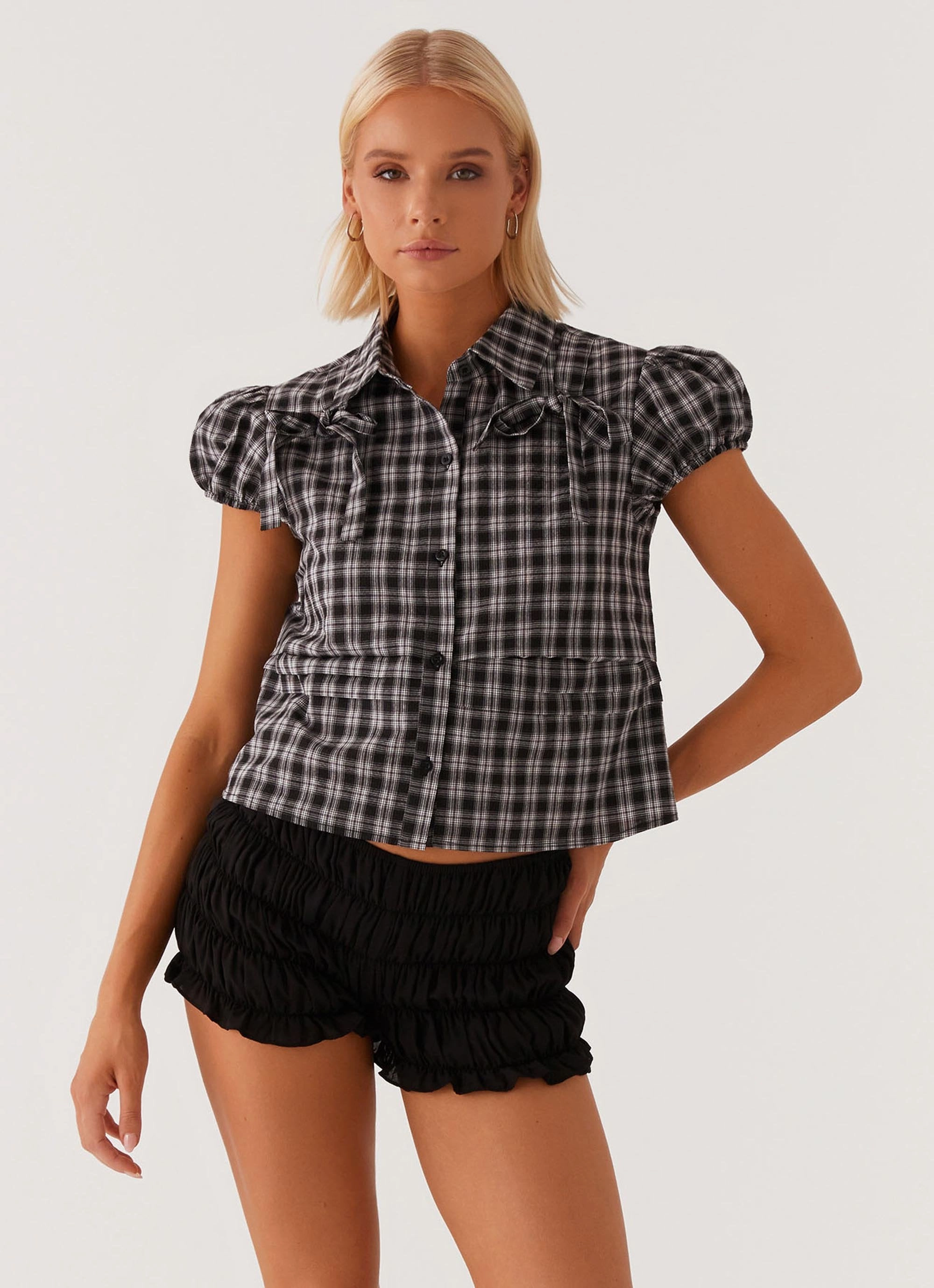 Interlock Weave Lorraine Puff Sleeve Top - Black White Check