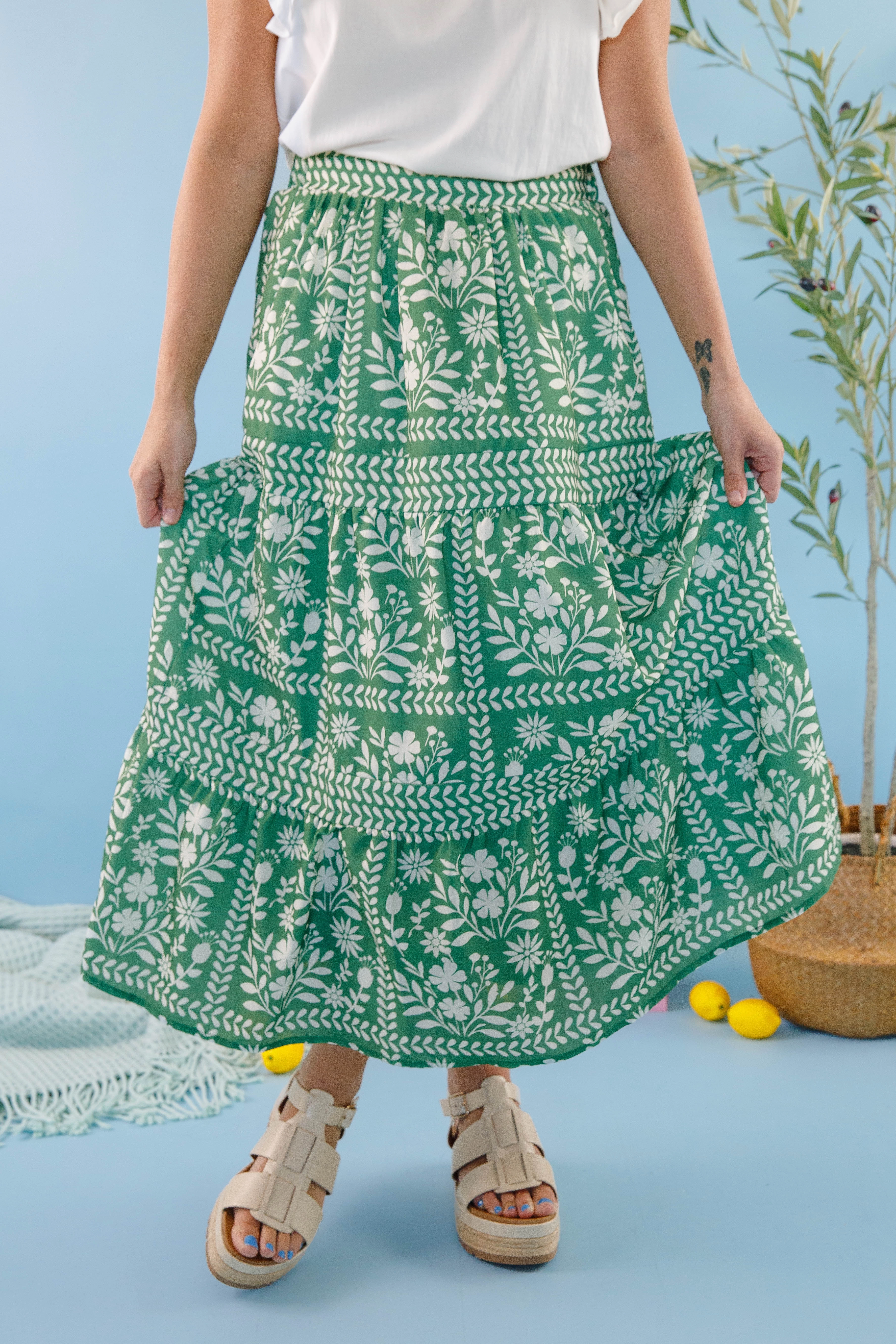 Lots Of Happiness Midi Skirt-Green Performance Support Breathable Motion