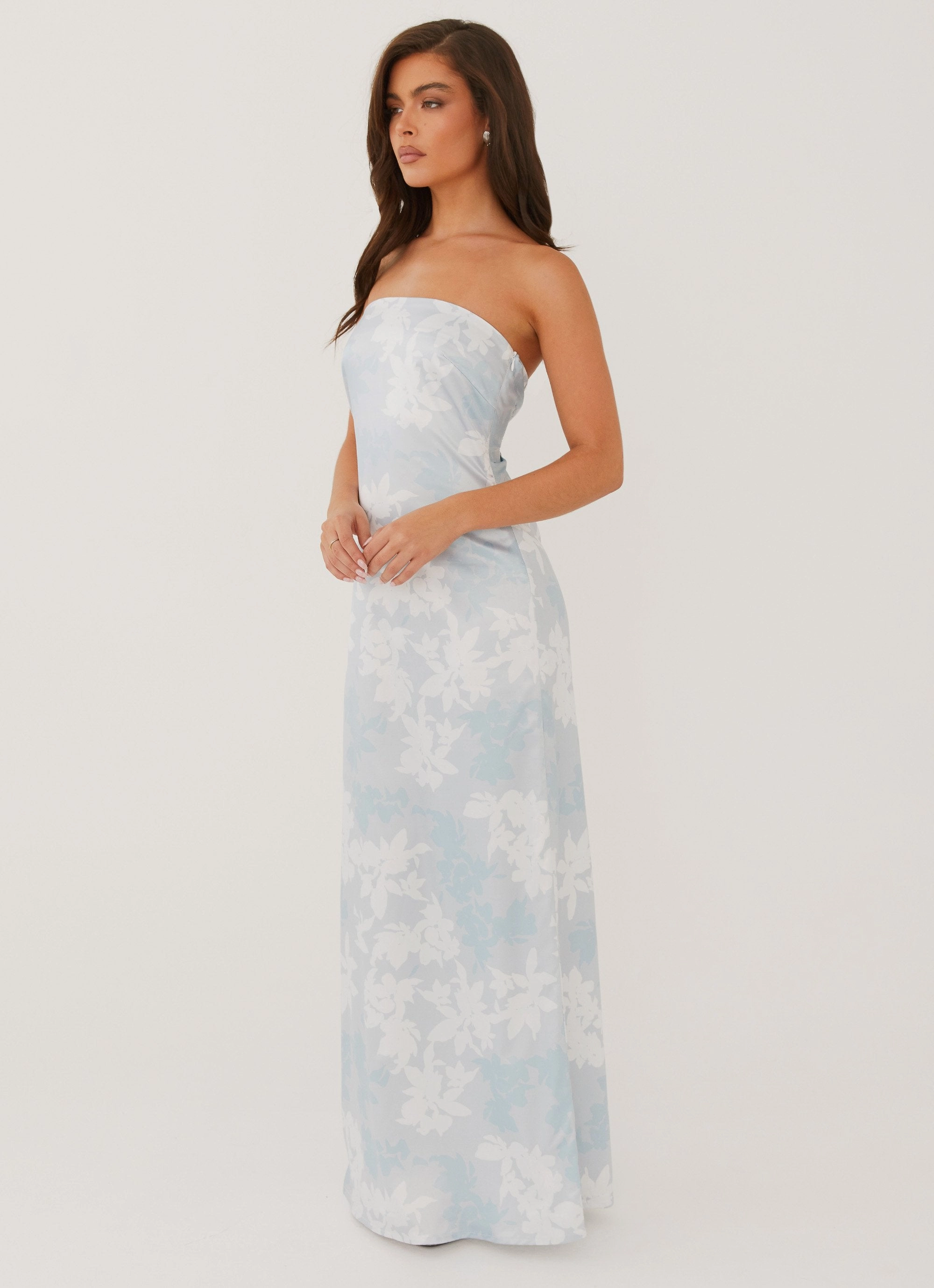 Flattering Design Smooth Design Love Me More Maxi Dress - Blue Blossom