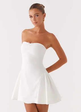 Lucille Mini Dress - White Elegant brunch outfit Scandi Light