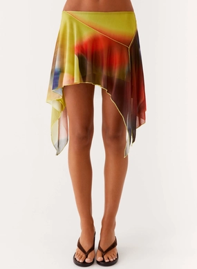 Slim Shape Structured Hemline Lustra Mini Skirt - Moody Floral