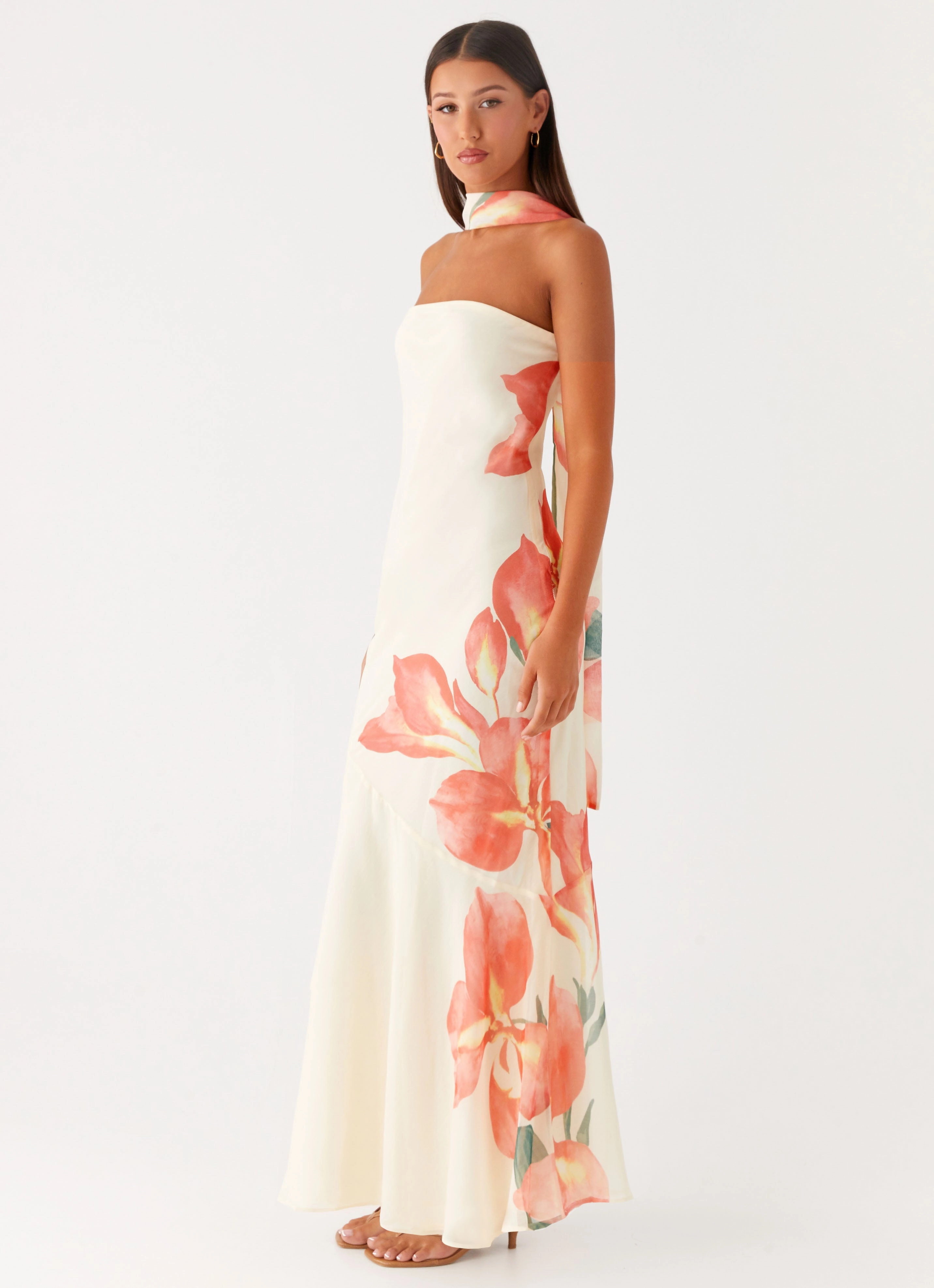 Light Drape Under The Pagoda Maxi Dress - Siena Floral