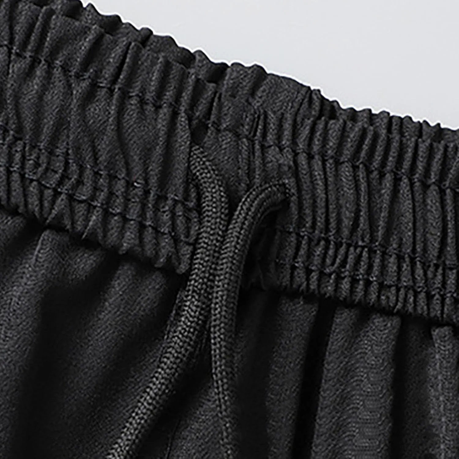 Men's Loose Athletic Shorts with Zipper Pockets Summer Quick Dry Running Workout Shorts Casual Gym Training Pants
