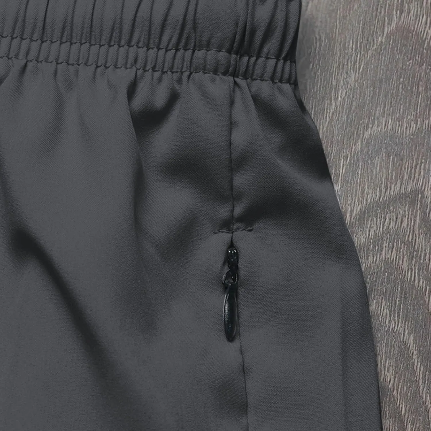 Men's Workout Running Shorts Summer Quick Dry Active Shorts with Zipper Pockets Casual Elastic Waist Athletic Short