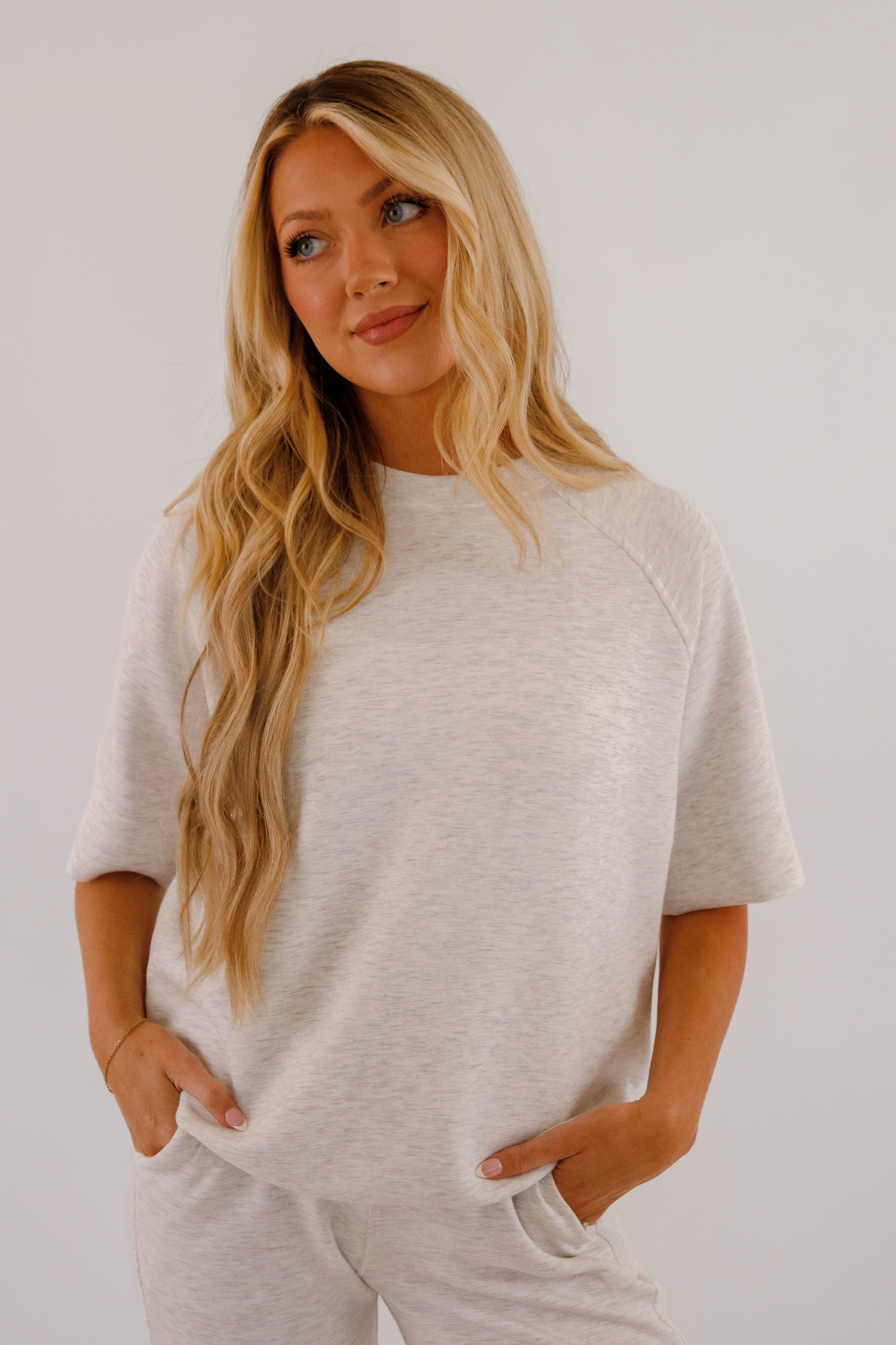 Versatile Design All The Energy Short Sleeve Pullover-Heather Grey