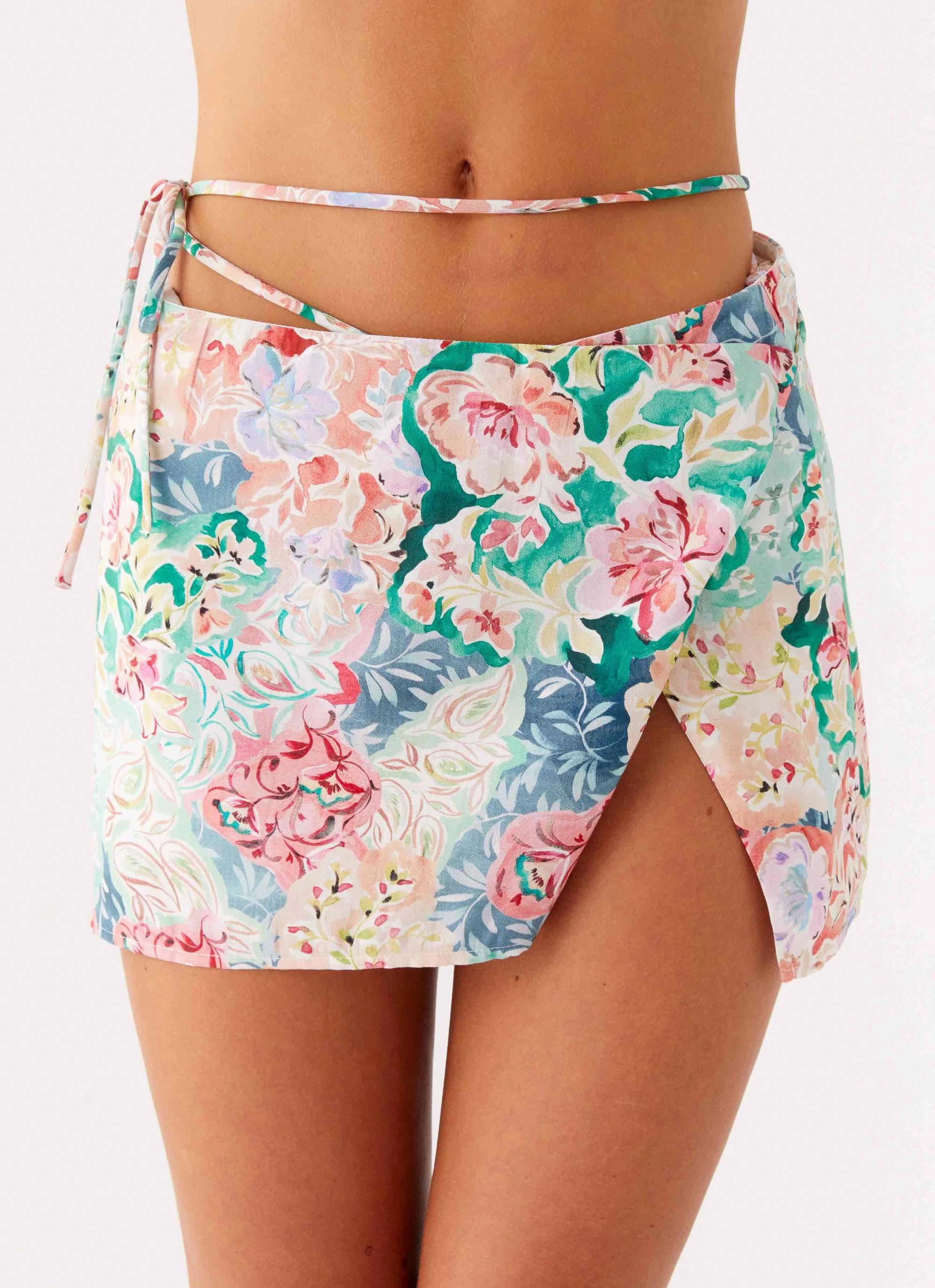 Tailored Fit Miradelle Wrap Mini Skirt - Santorini Floral