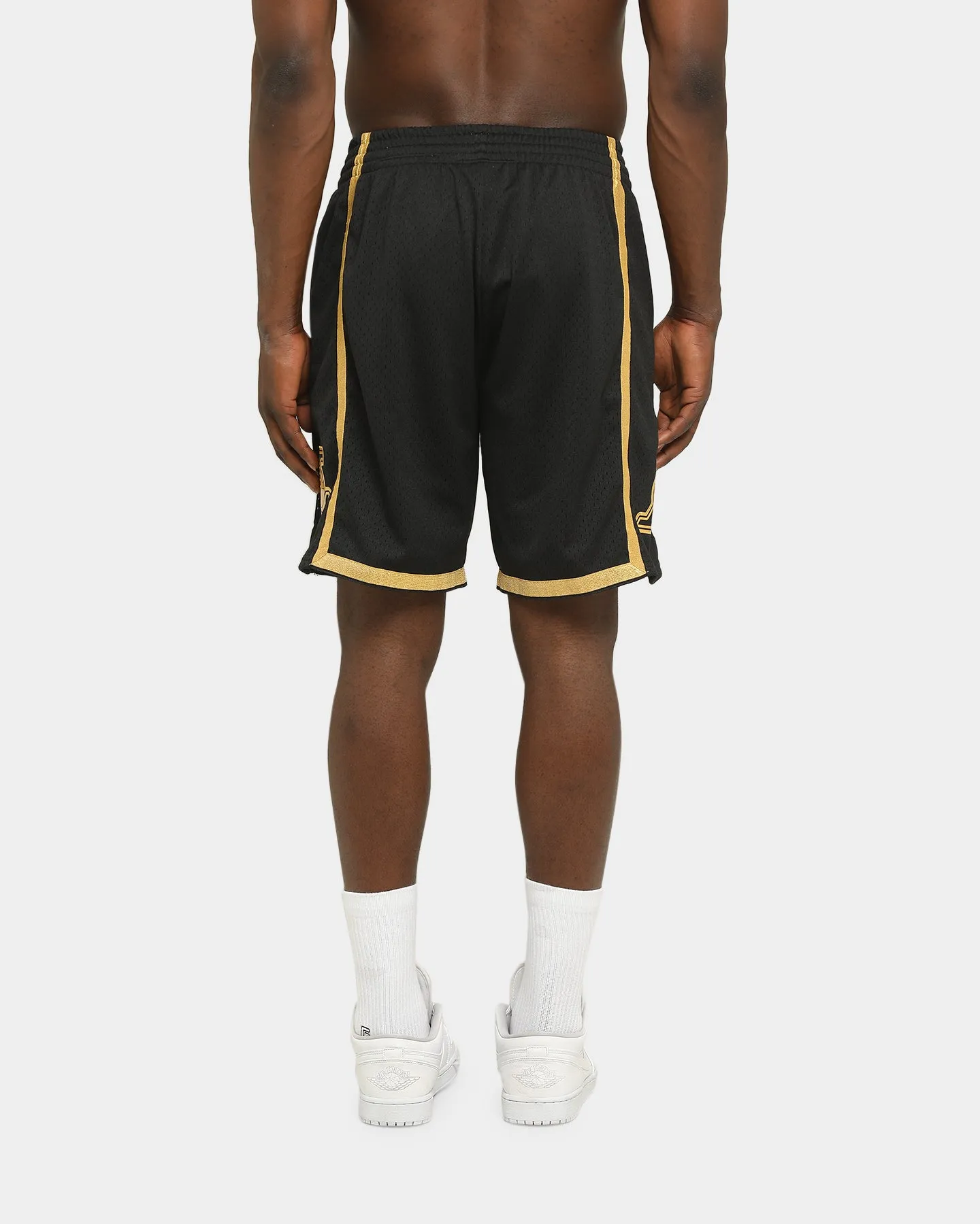 Mitchell & Ness Men's Los Angeles Lakers HWC Swingman Short Black/Gold
