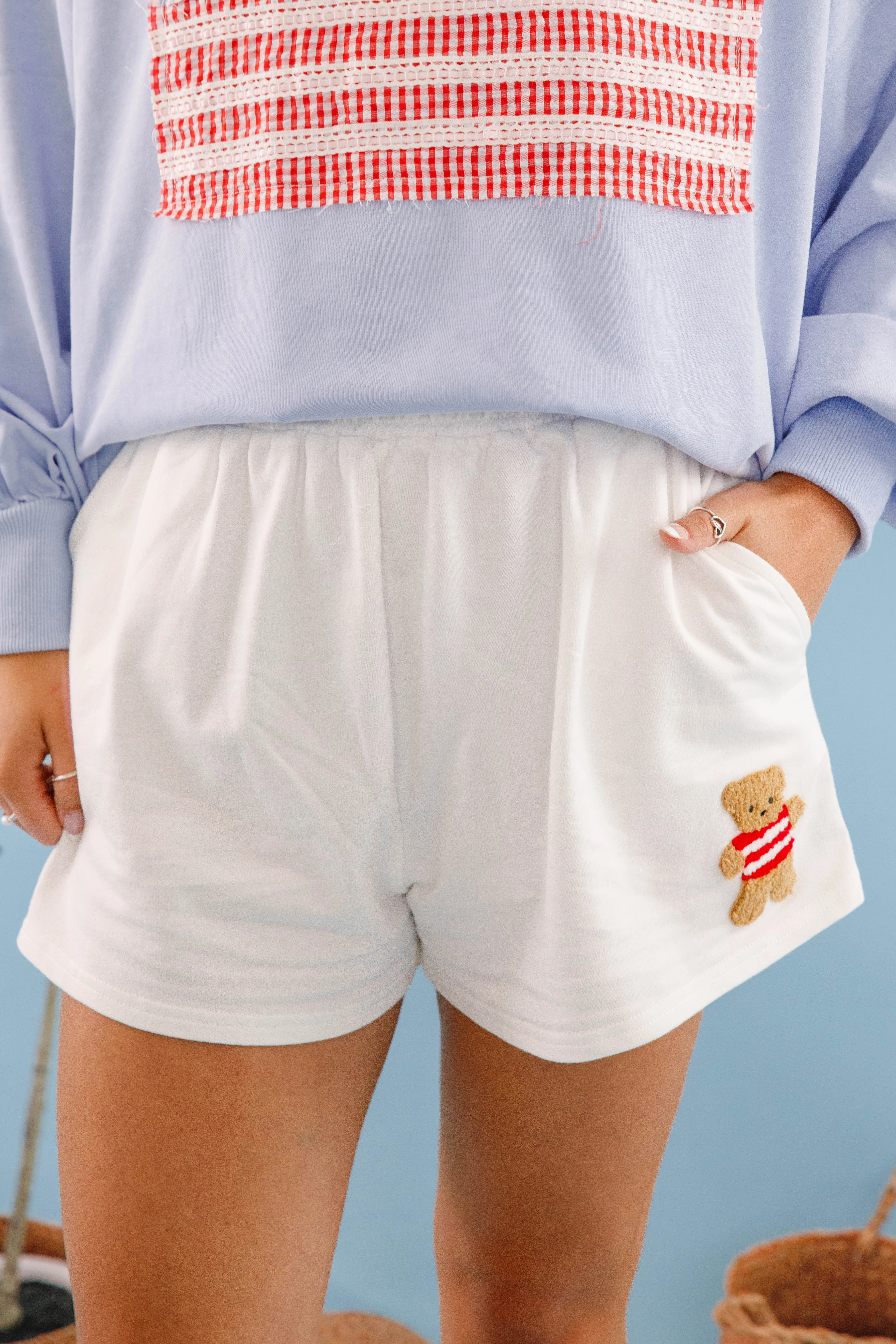 Relax Fit Design Side Pockets Feels Like Home Shorts