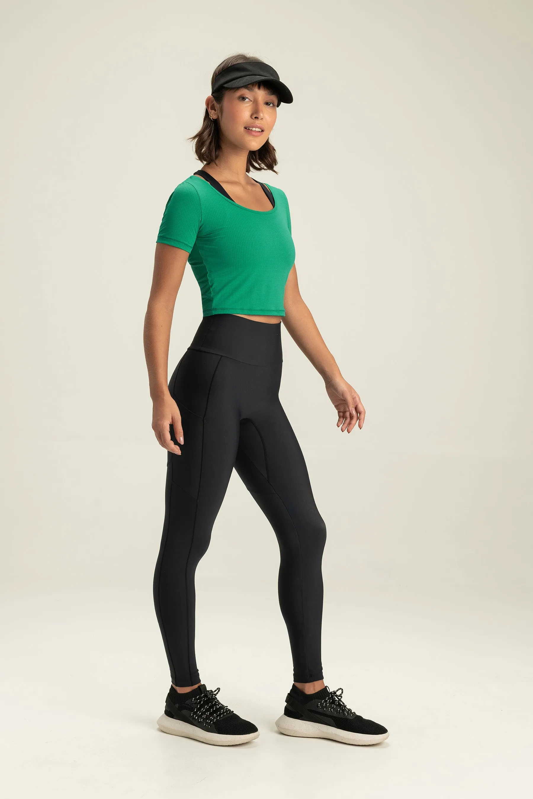 Move Crop Top