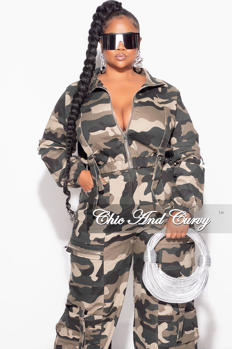Final Sale Plus Size Zip Up Crop Cargo Jacket & Pants Set in Camouflage Print Hidden pockets