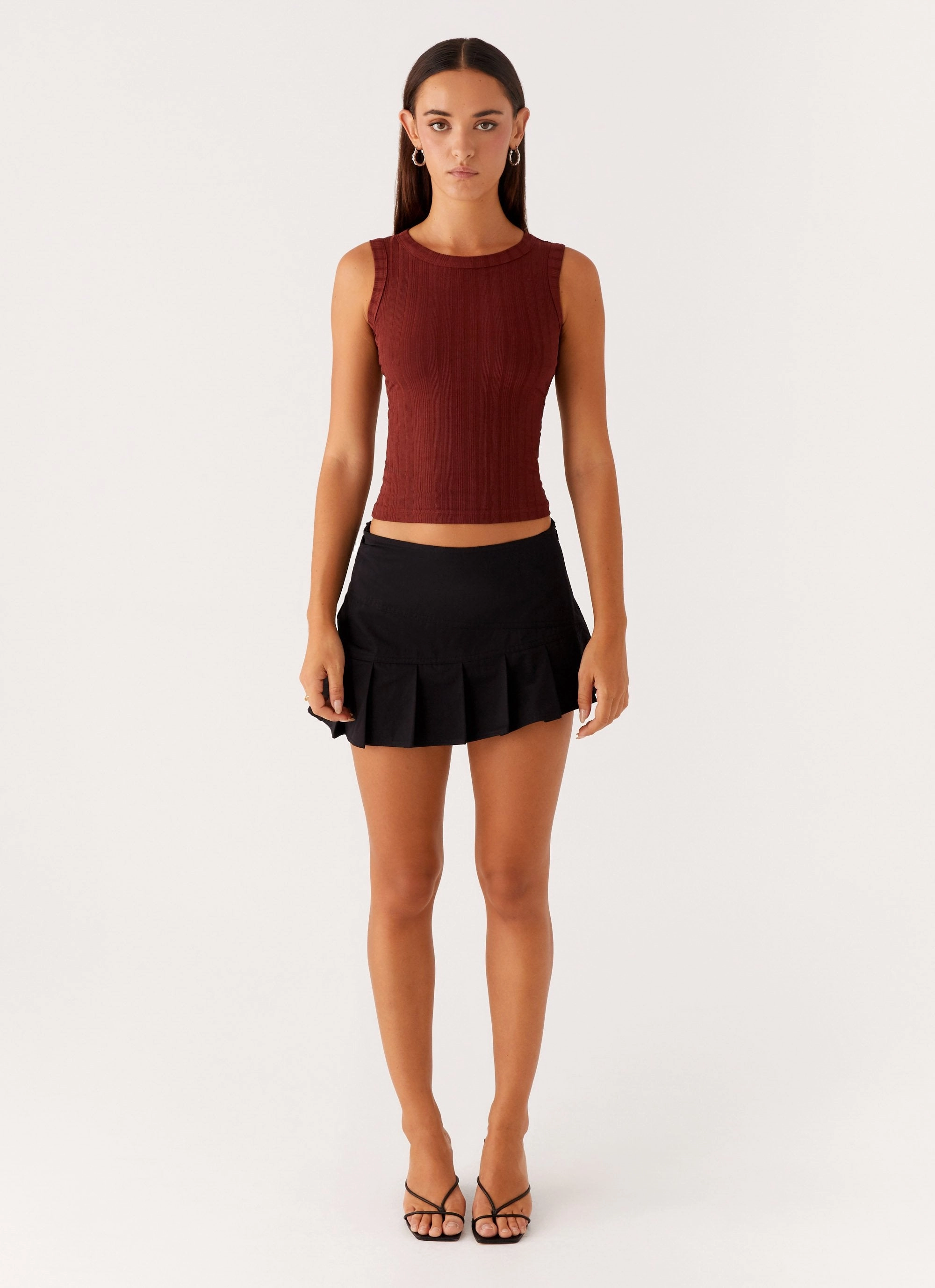 Malene Ribbed Top - Brown Durable Interlock Stitch Distressed Texture