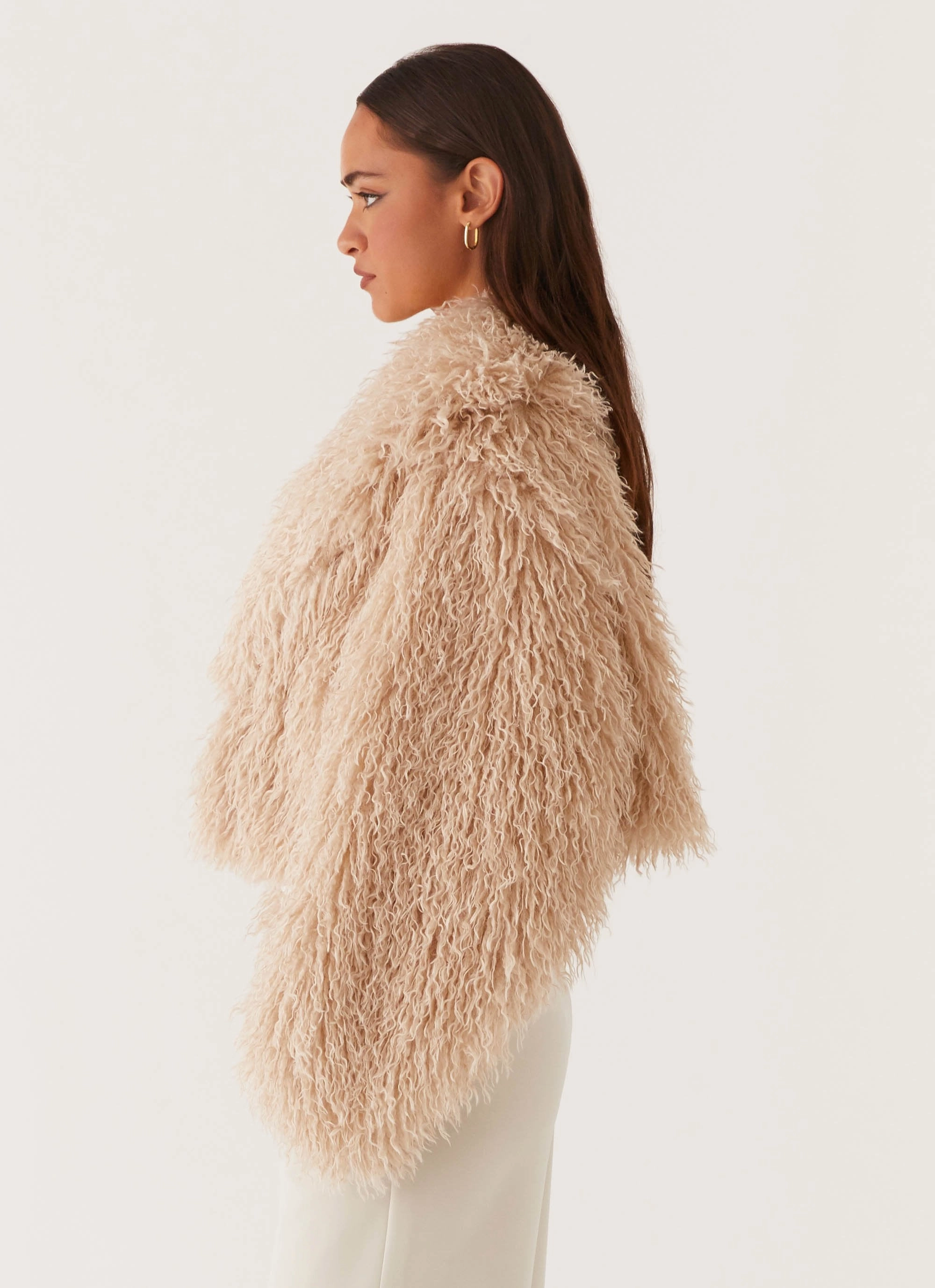 Virginia Cropped Fur Jacket - Taupe Minimalist Design