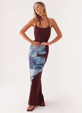 Quick Look Stylish Layer Dayana Halterneck Maxi Dress - Maroon Print
